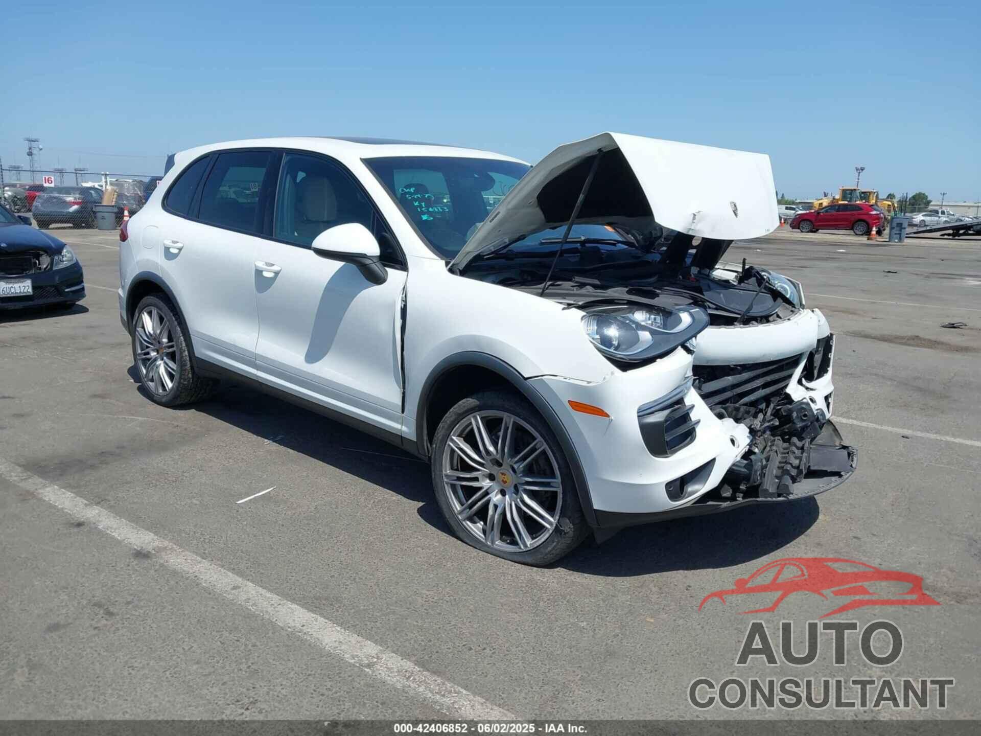 PORSCHE CAYENNE 2016 - WP1AA2A22GKA37187