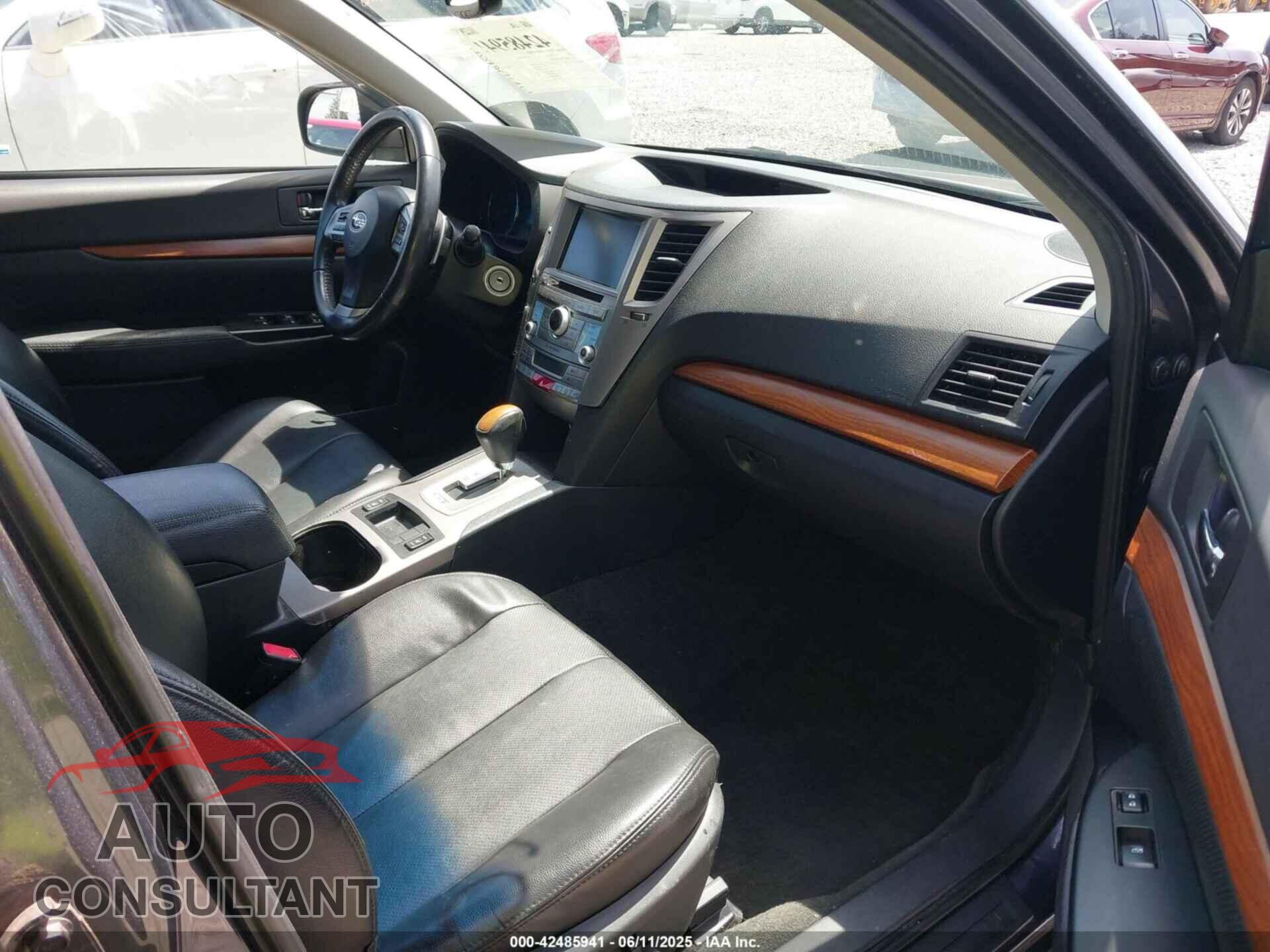 SUBARU OUTBACK 2014 - 4S4BRCMC2E3320586