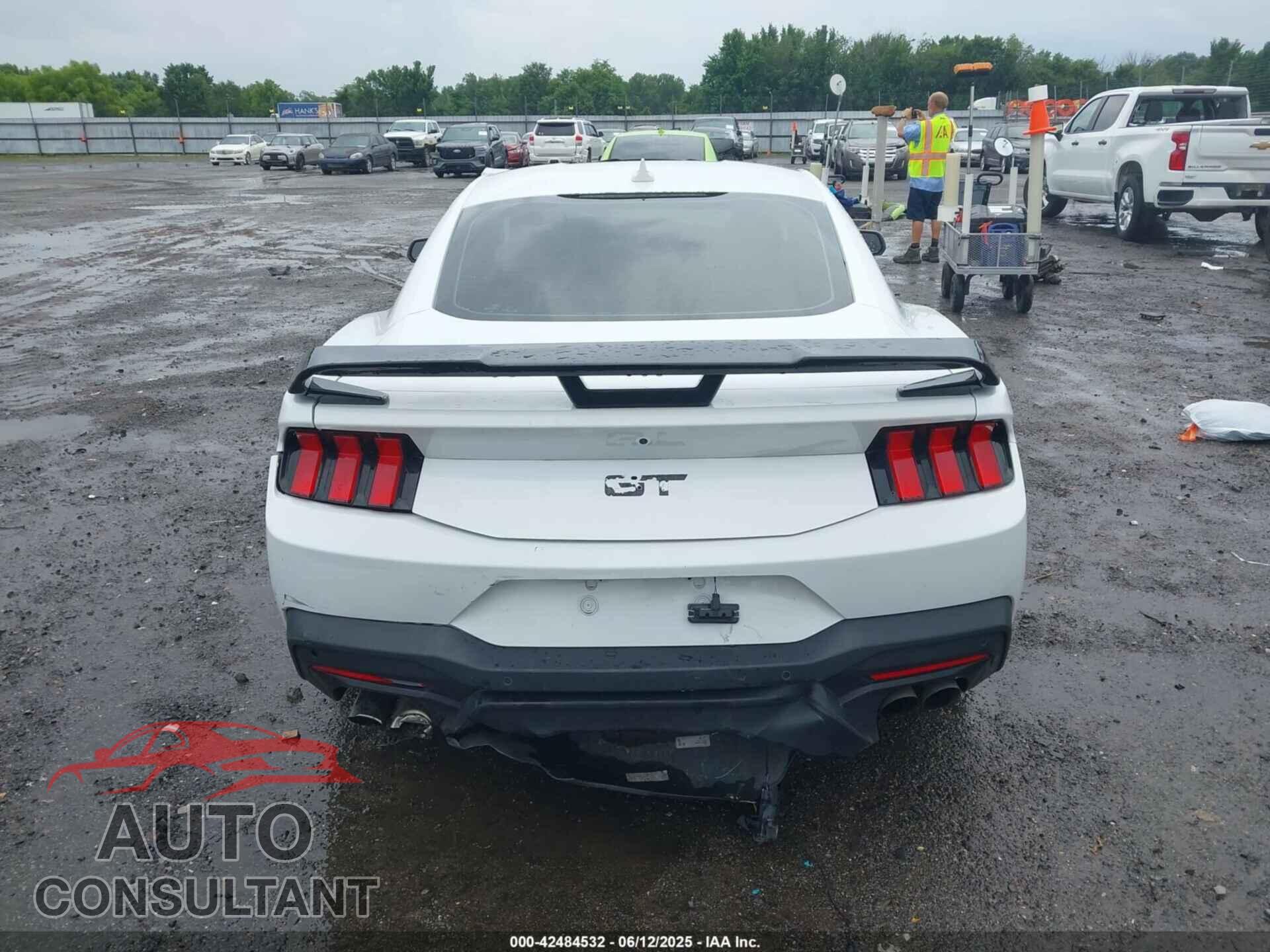 FORD MUSTANG 2024 - 1FA6P8CF2R5414150