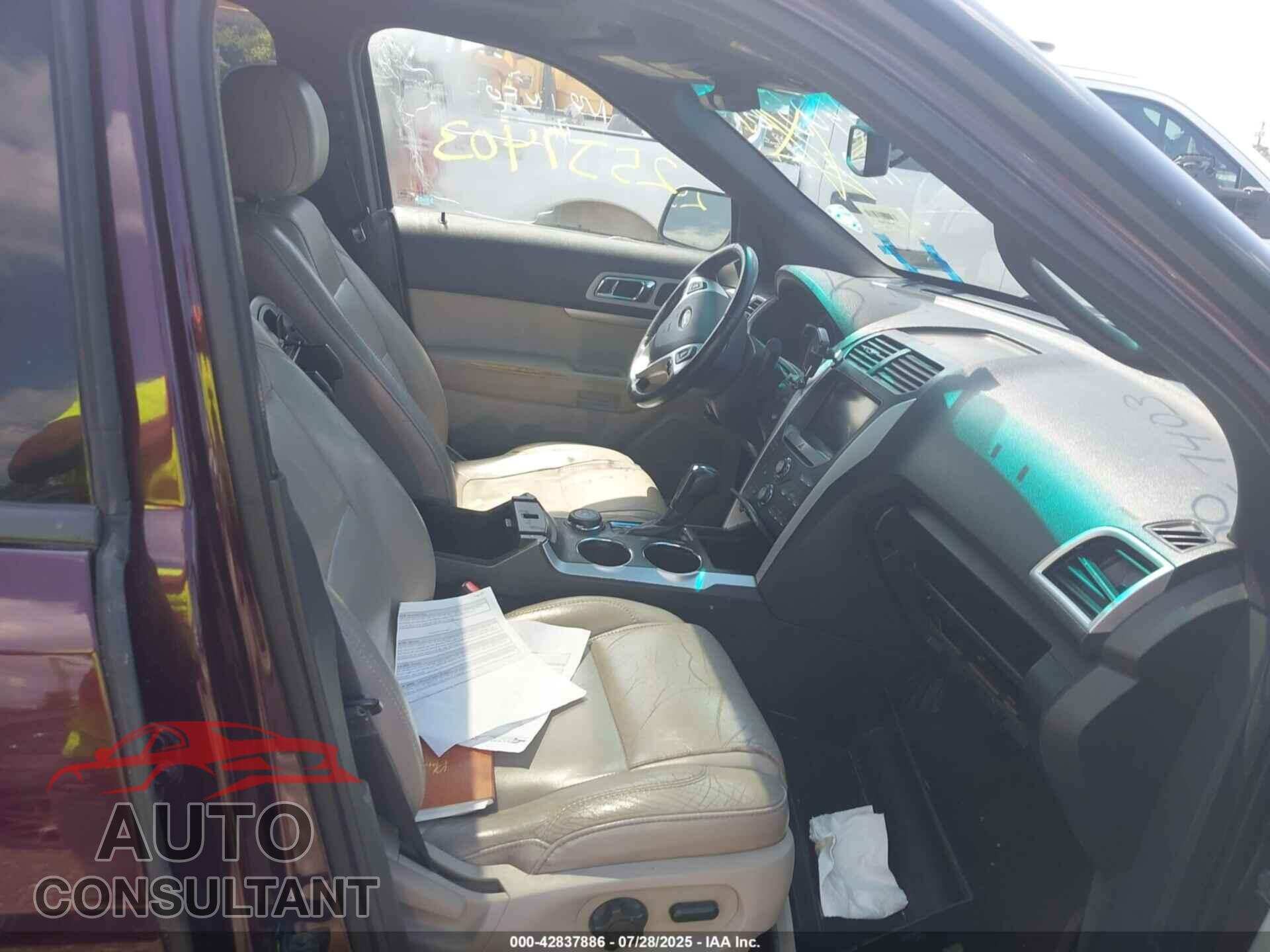 FORD EXPLORER 2011 - 1FMHK8D80BGA40676