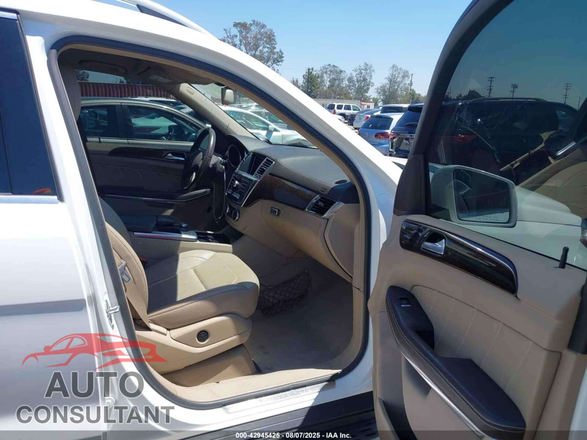MERCEDES-BENZ GL 450 2014 - 4JGDF7CE7EA351100
