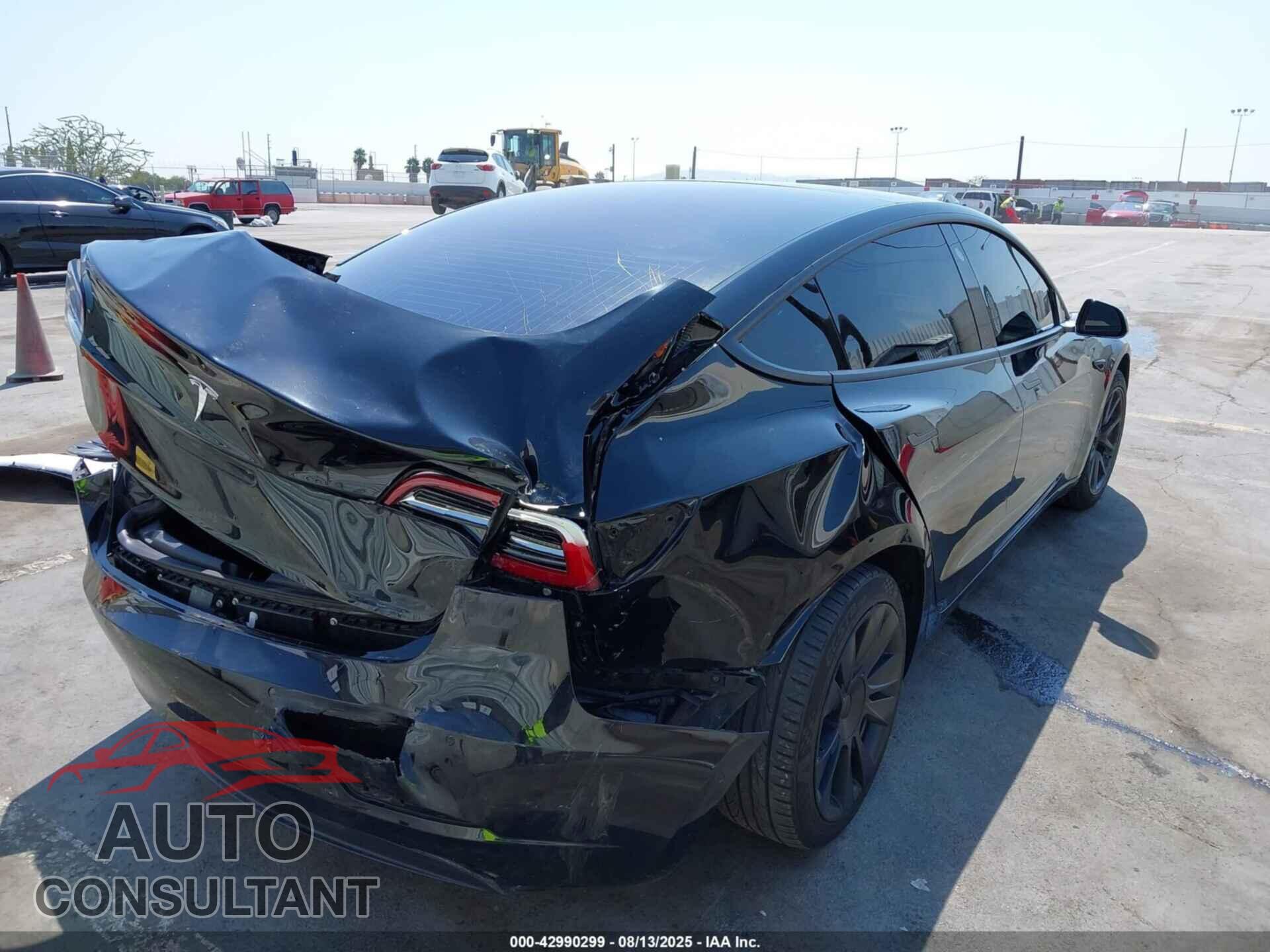 TESLA MODEL 3 2018 - 5YJ3E1EA2JF011381