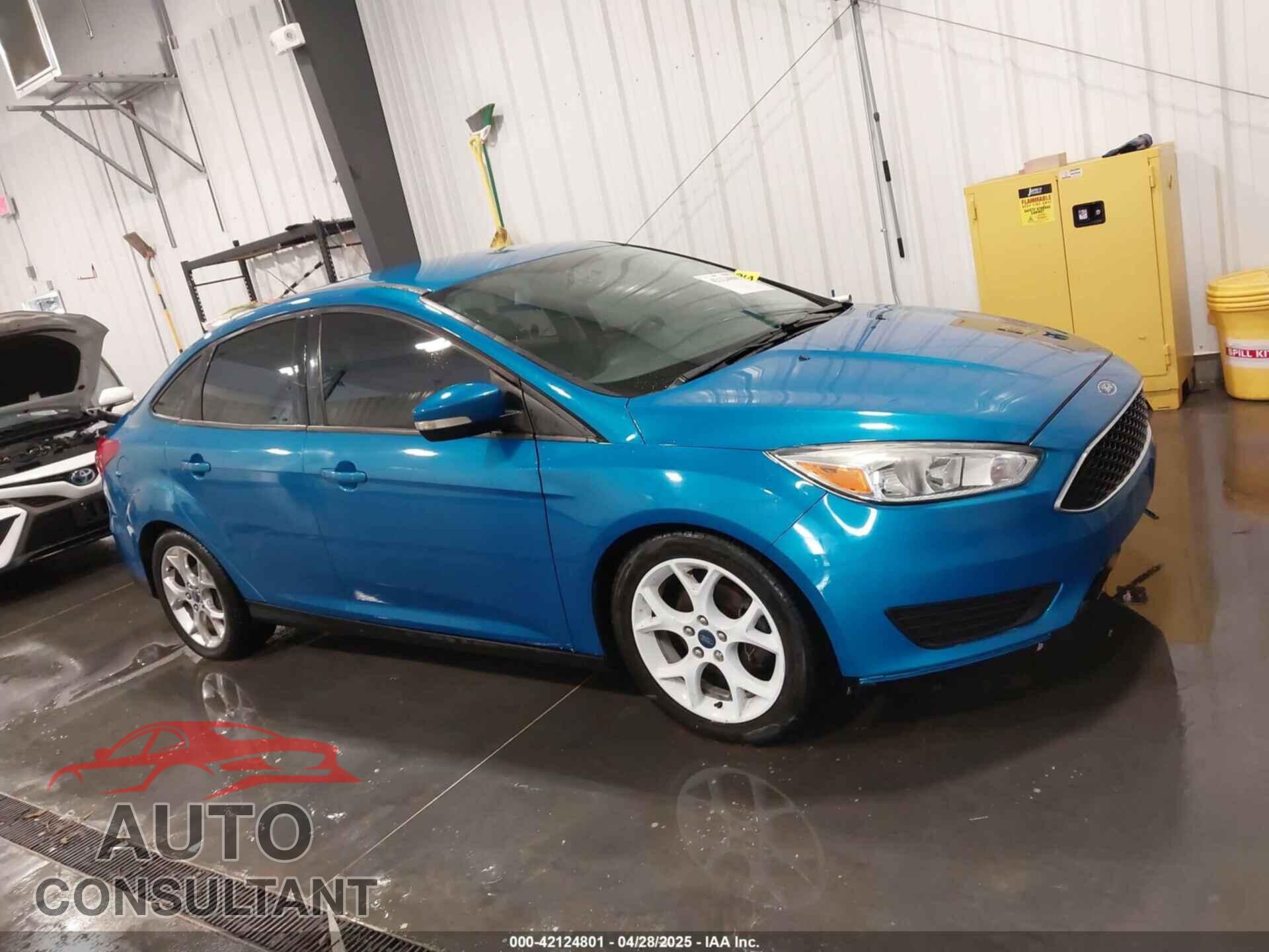 FORD FOCUS 2015 - 1FADP3F21FL255437