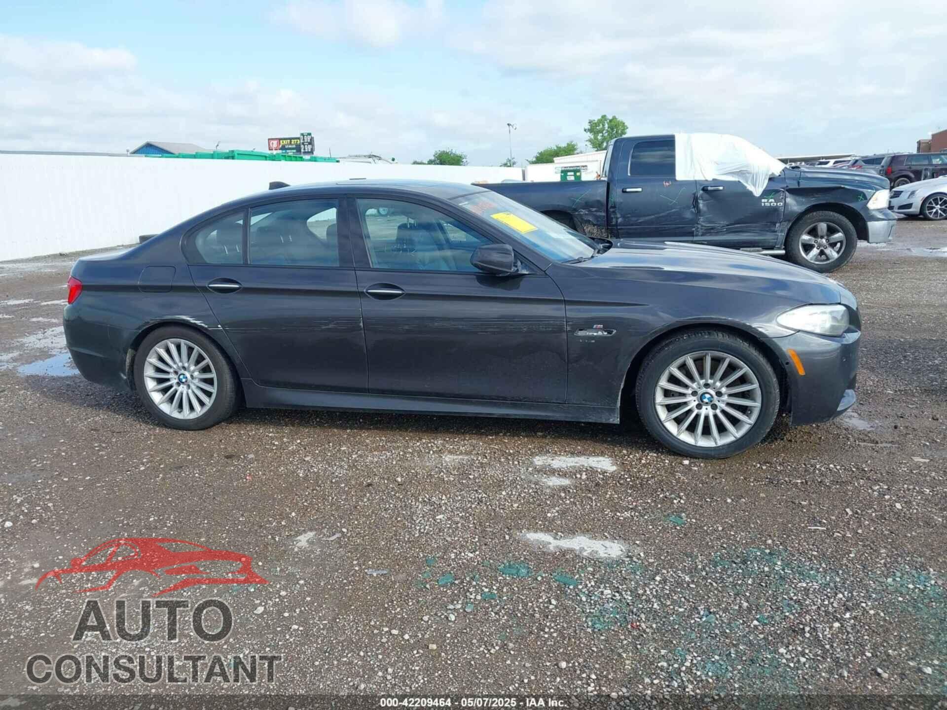BMW 535I 2011 - WBAFU7C50BC878332