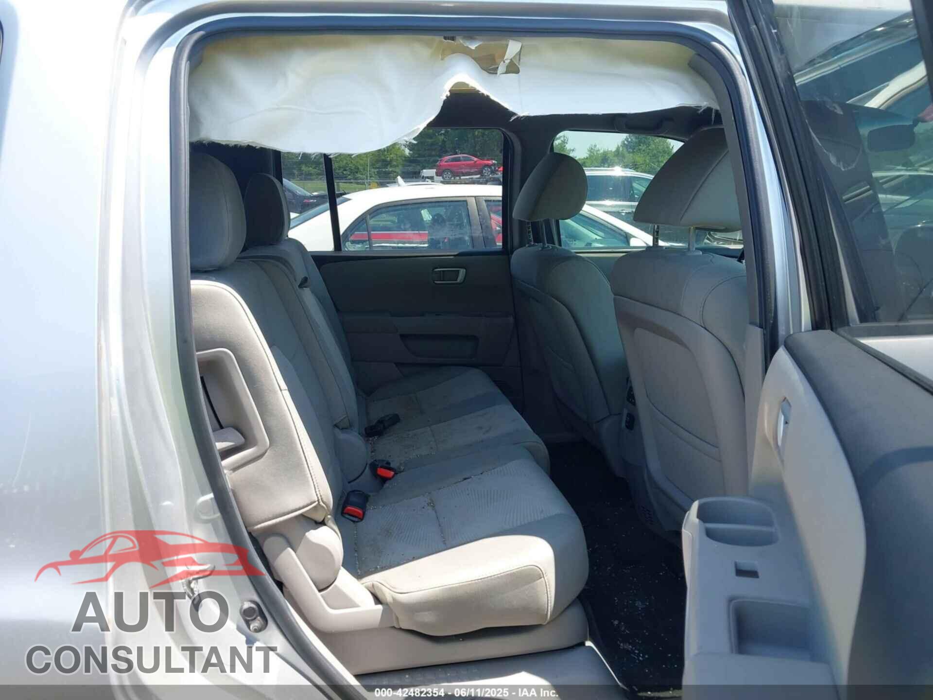 HONDA PILOT 2012 - 5FNYF4H21CB012839