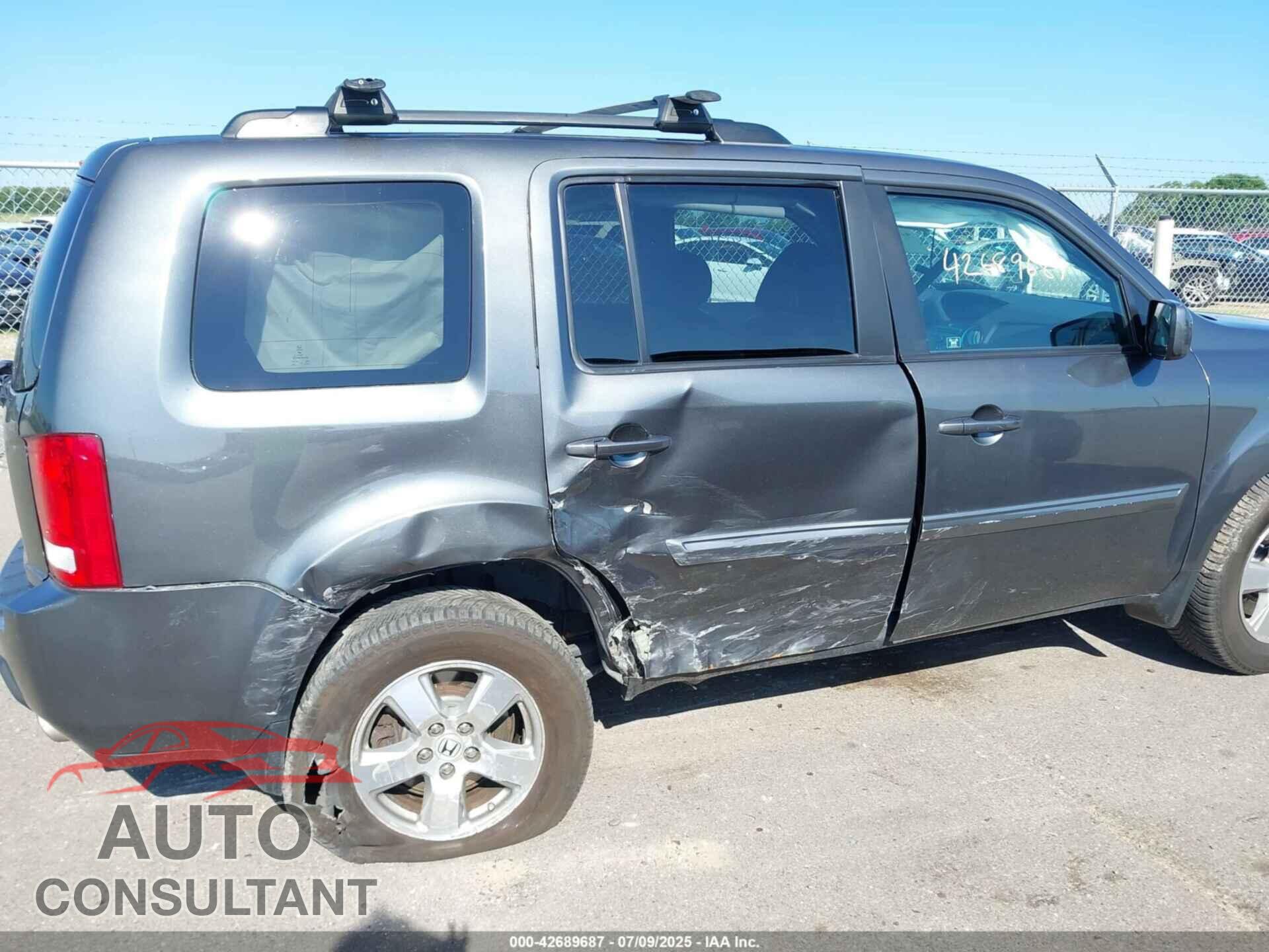 HONDA PILOT 2011 - 5FNYF4H52BB044594