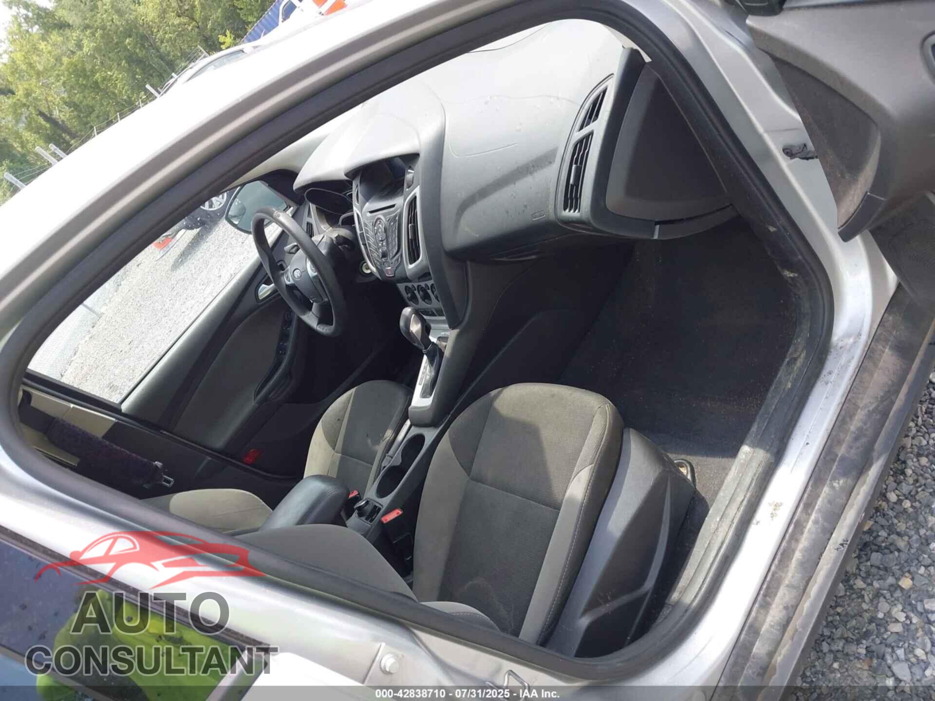 FORD FOCUS 2014 - 1FADP3F26EL248546