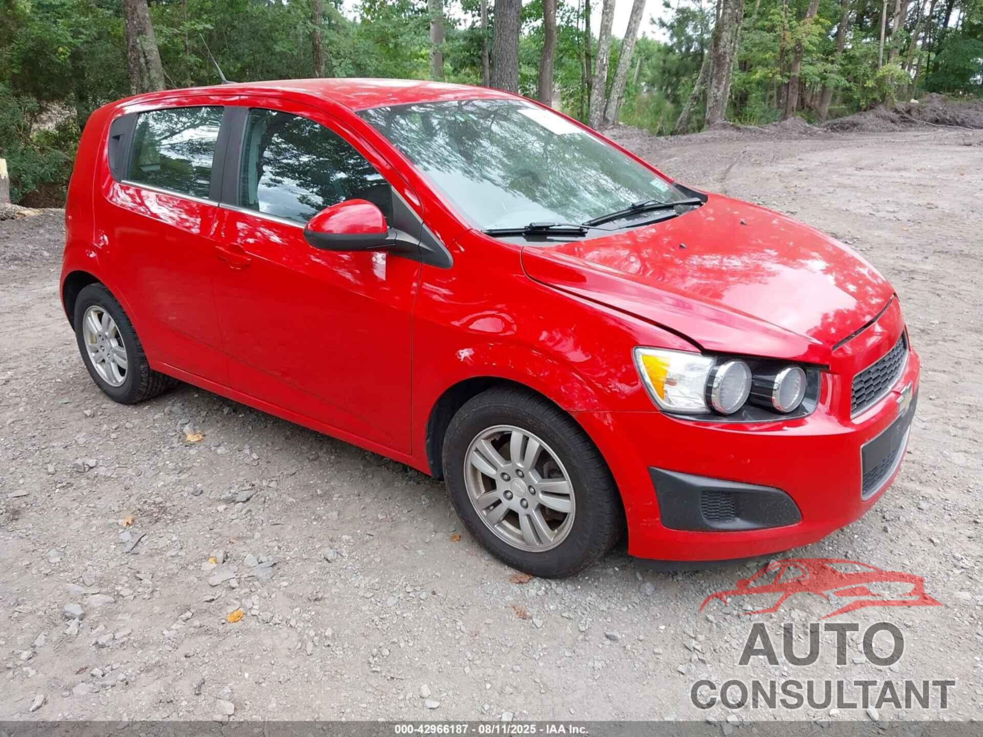 CHEVROLET SONIC 2013 - 1G1JC6SG5D4174632