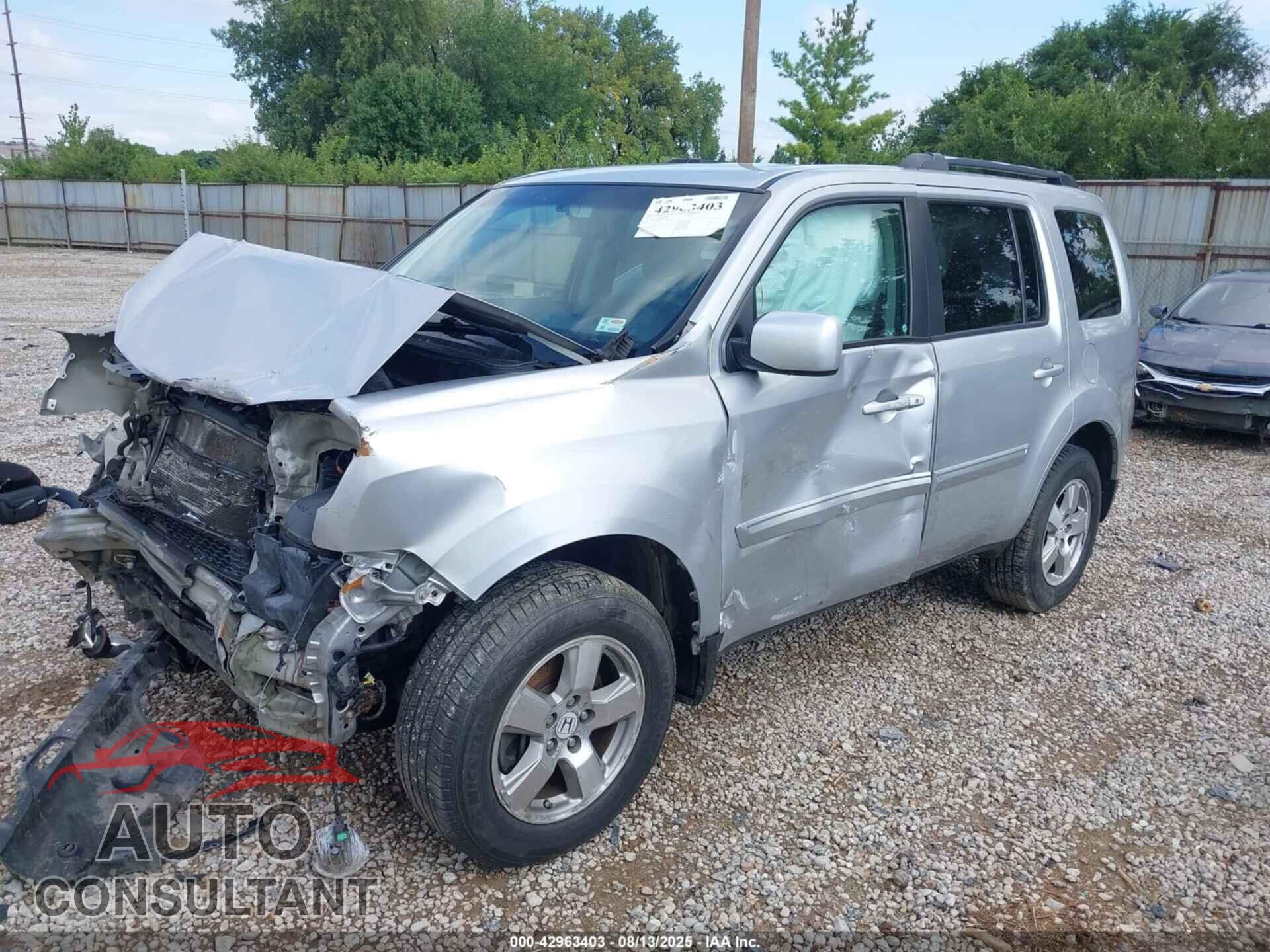 HONDA PILOT 2011 - 5FNYF4H49BB032143