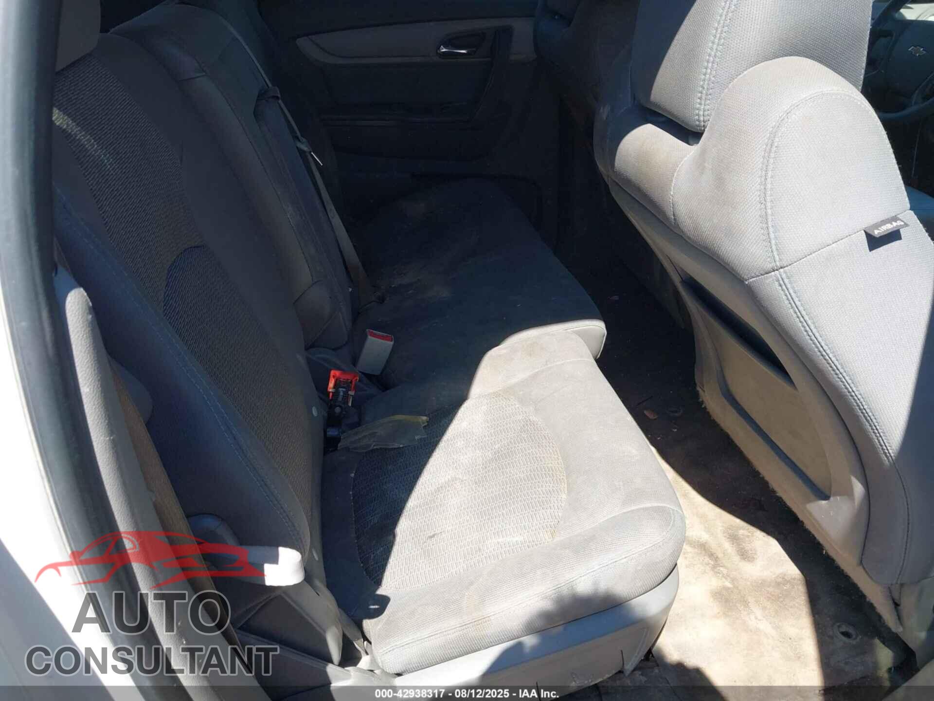 CHEVROLET TRAVERSE 2017 - 1GNKVFED4HJ218836