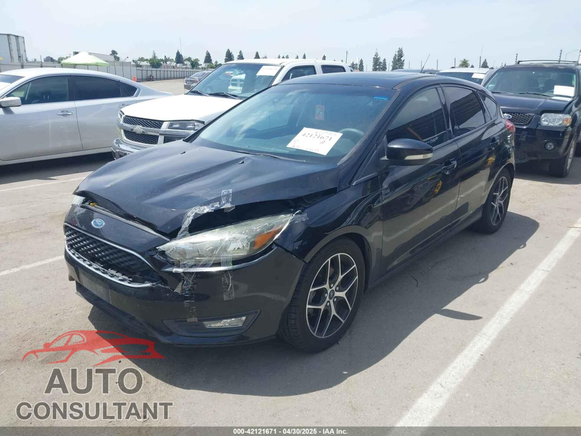 FORD FOCUS 2017 - 1FADP3M28HL285055