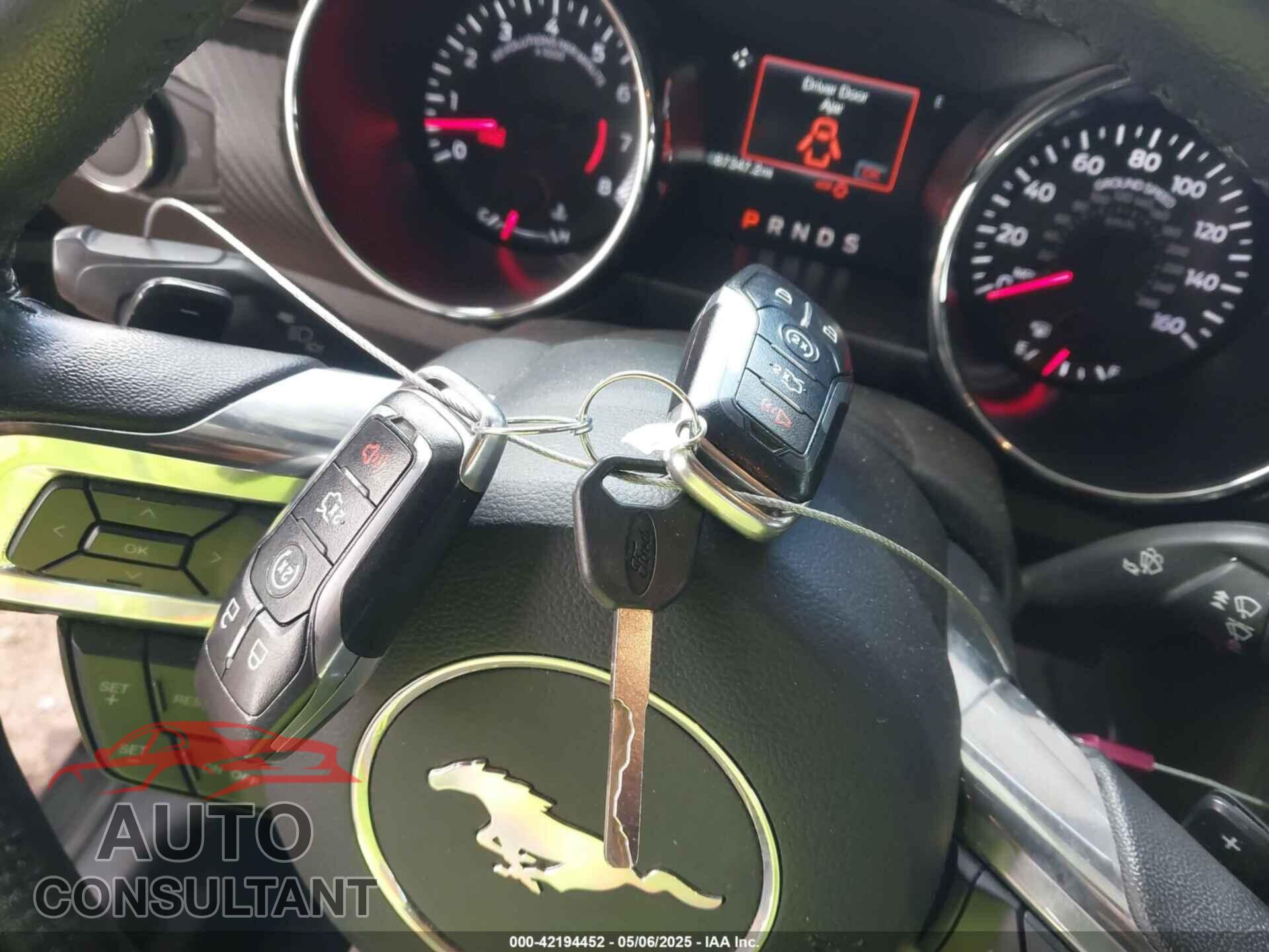 FORD MUSTANG 2017 - 1FA6P8AM3H5214071