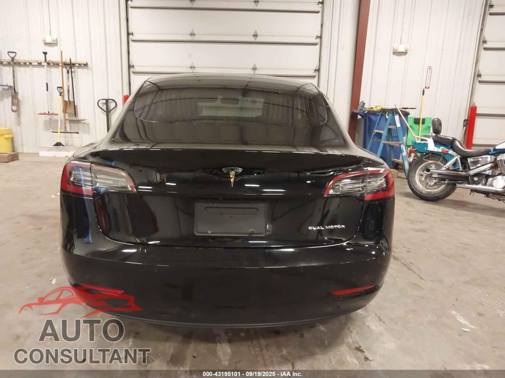 TESLA MODEL 3 2019 - 5YJ3E1EB8KF432452