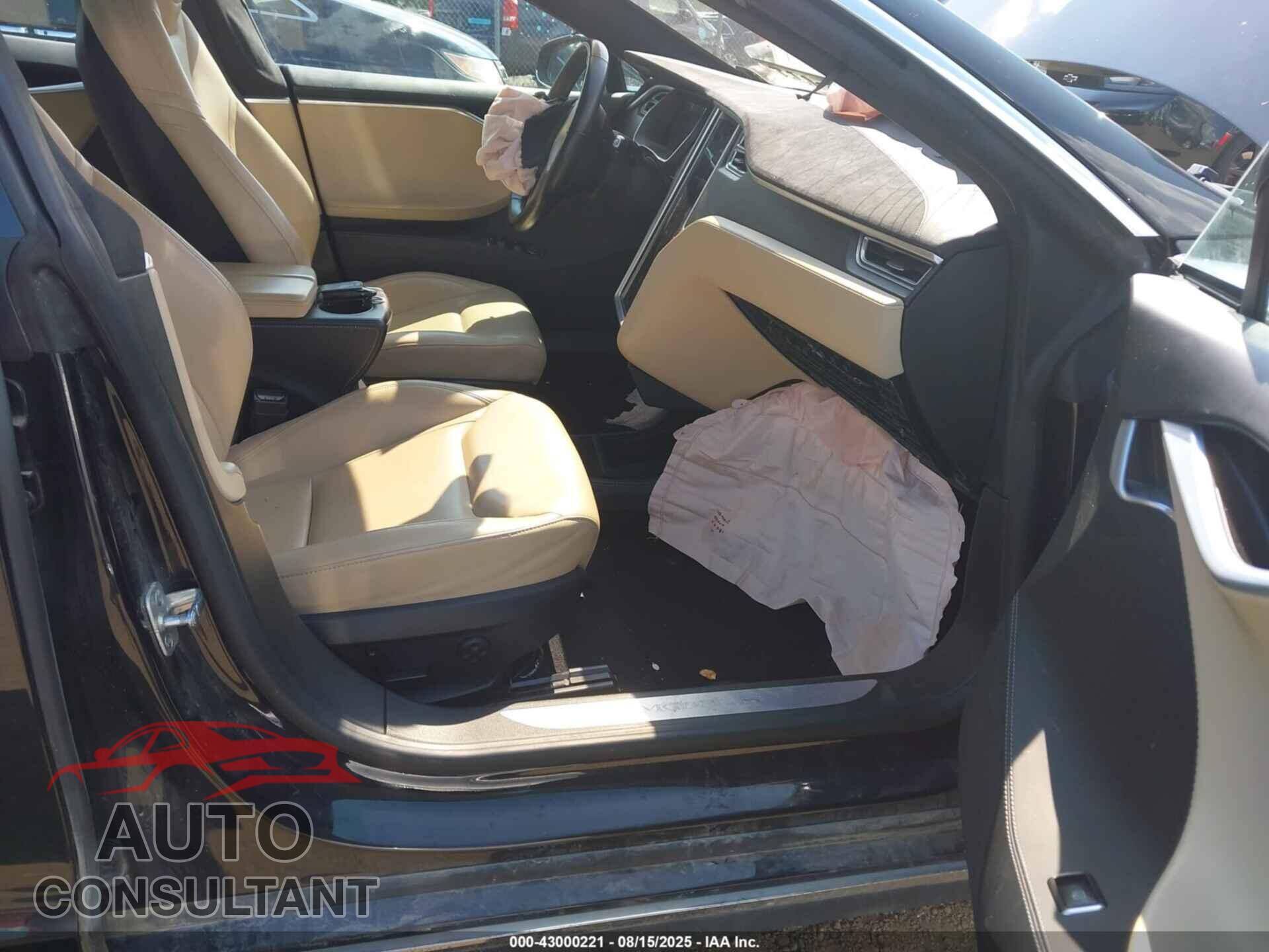 TESLA MODEL S 2015 - 5YJSA1E2XFF108268