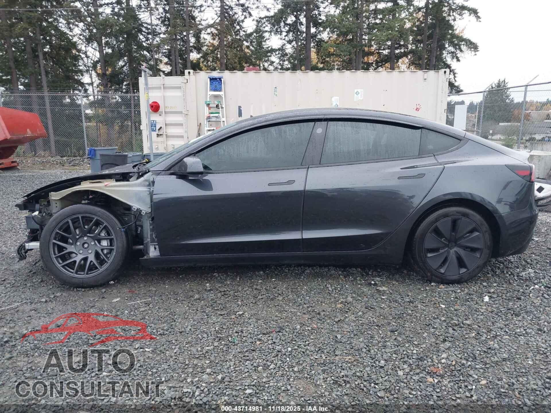 TESLA MODEL 3 2024 - 5YJ3E1EB6RF787856