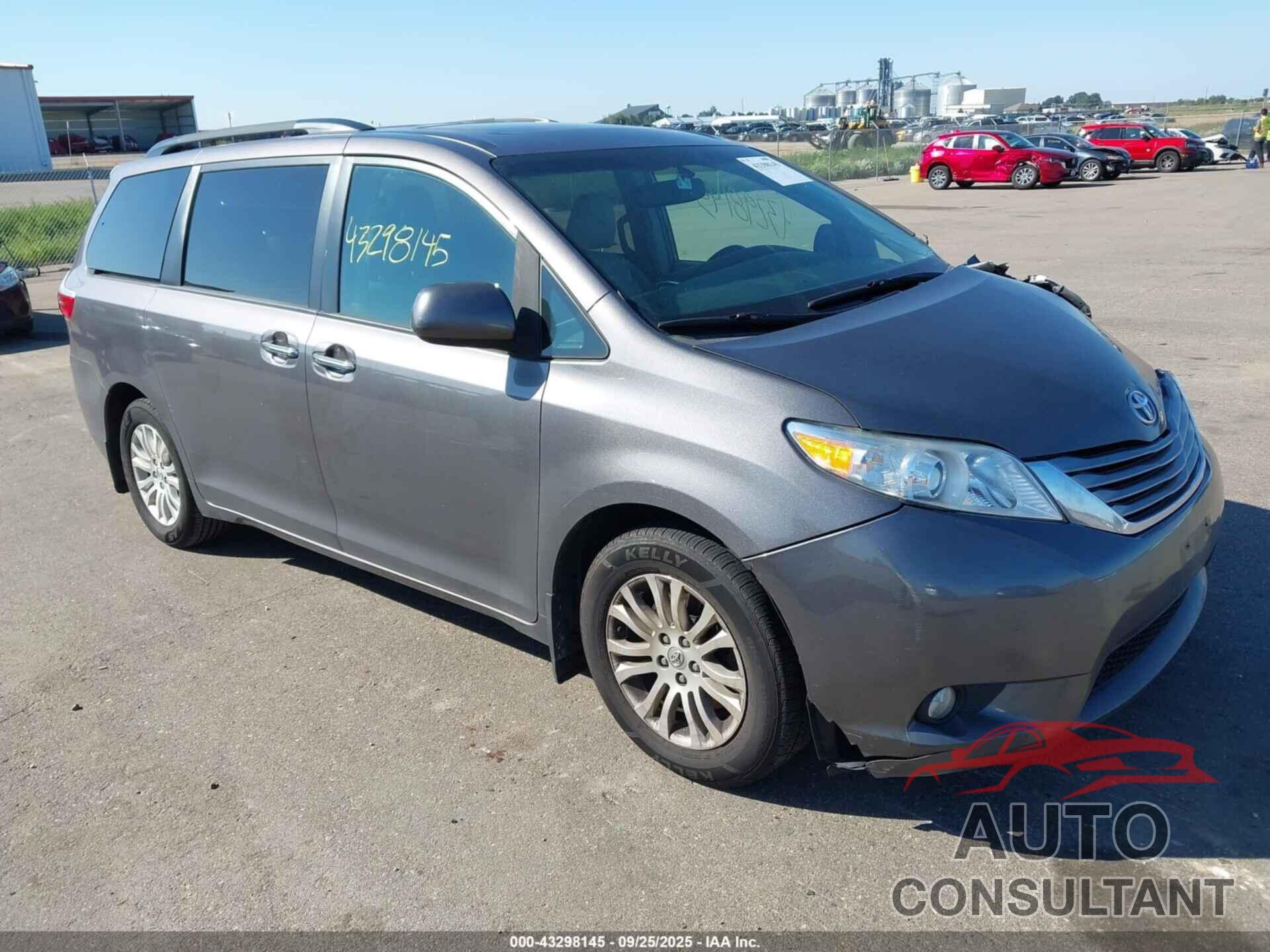 TOYOTA SIENNA 2017 - 5TDYZ3DCXHS856171