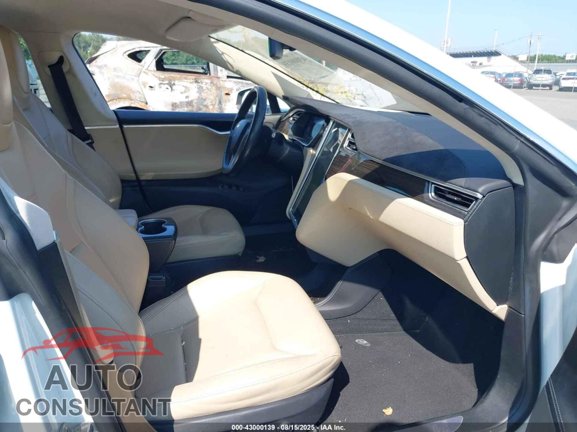 TESLA MODEL S 2015 - 5YJSA1E2XFF114099