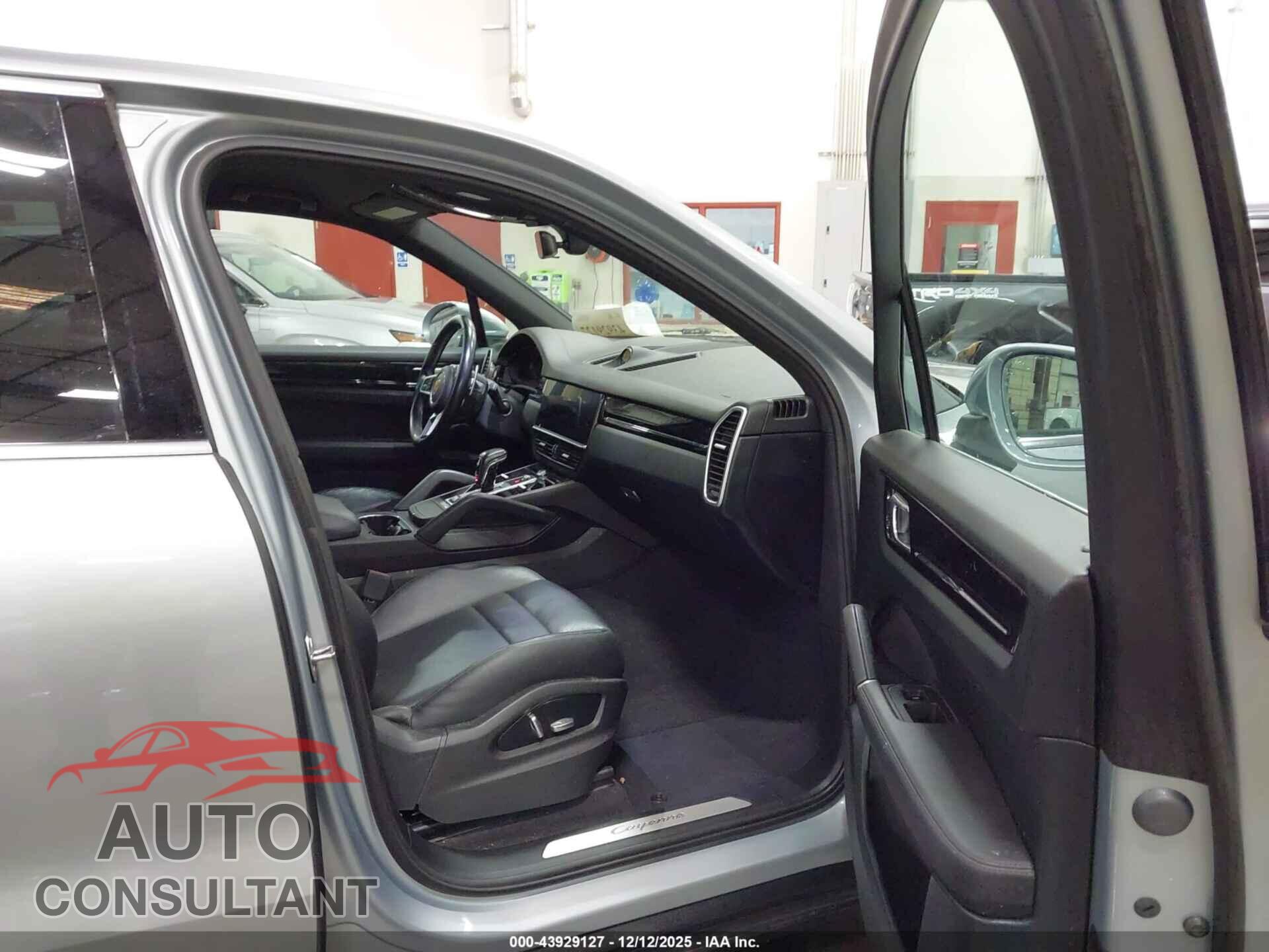 PORSCHE CAYENNE 2020 - WP1AA2AY8LDA01166