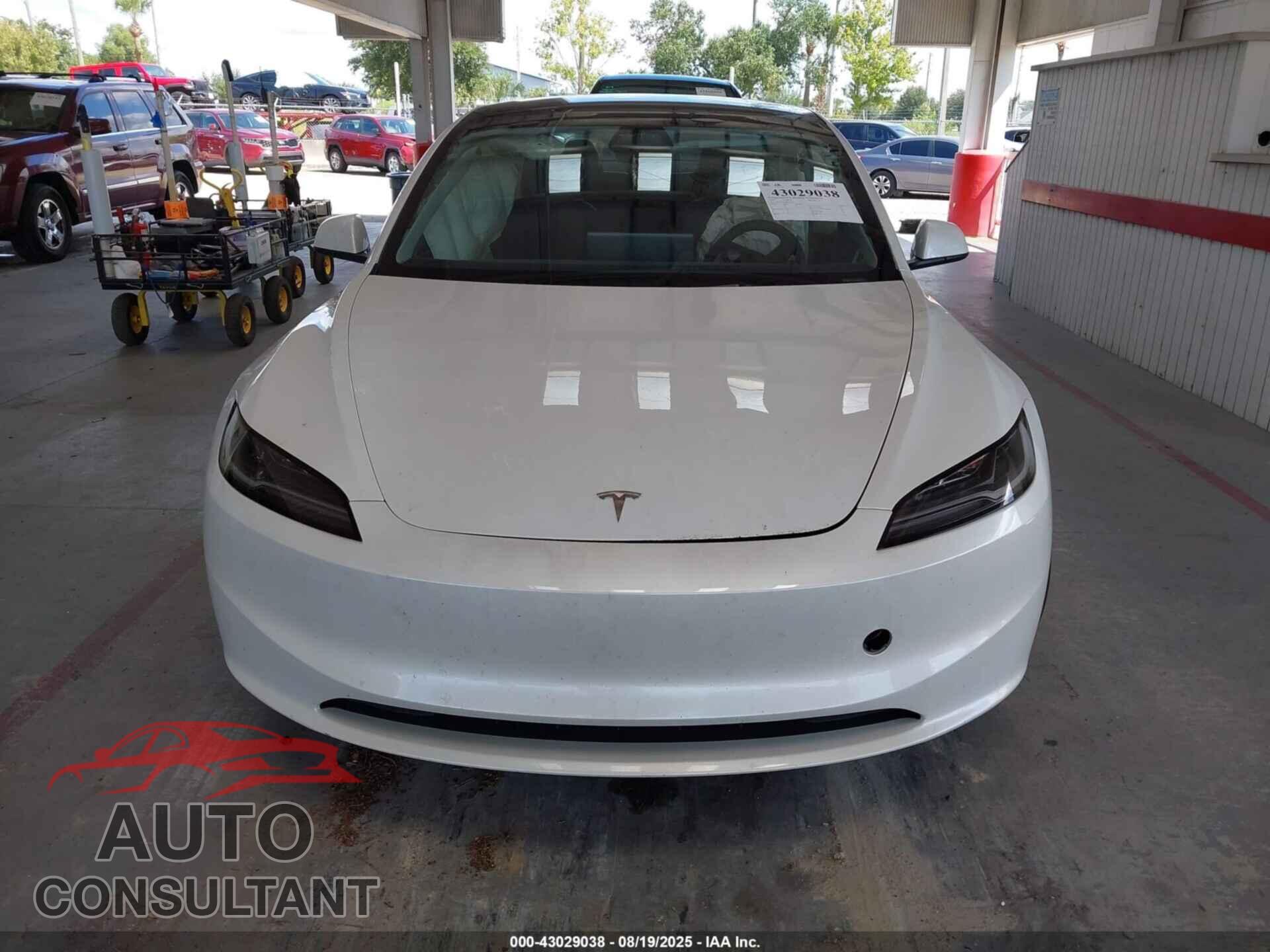 TESLA MODEL 3 2024 - 5YJ3E1EA2RF732554