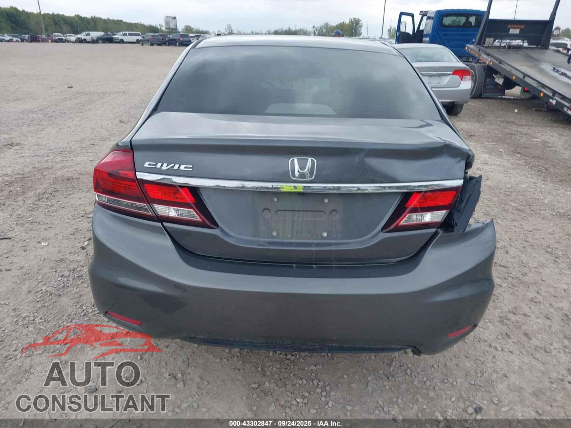 HONDA CIVIC 2013 - 19XFB2F58DE023025