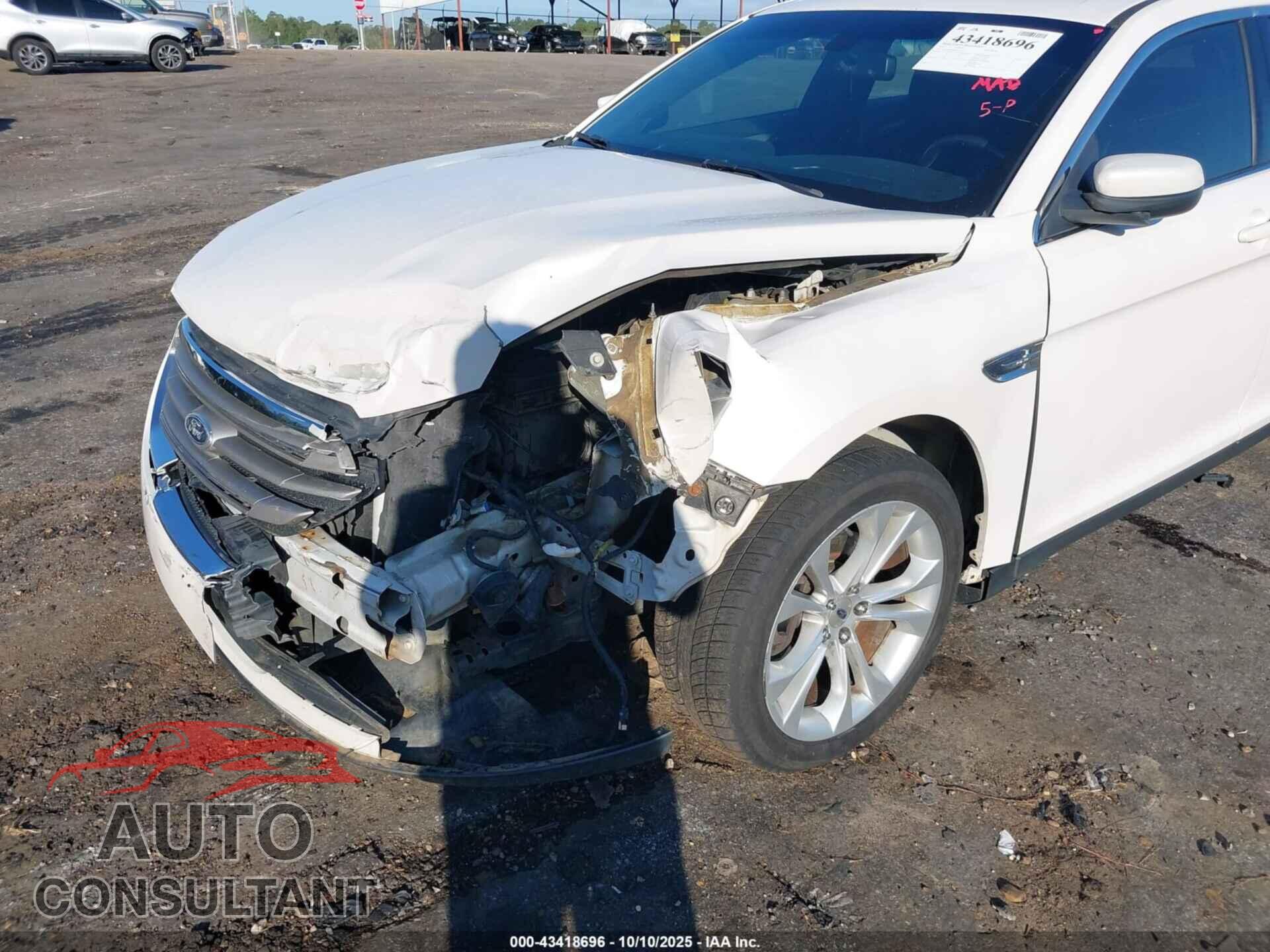 FORD TAURUS 2013 - 1FAHP2E84DG171524