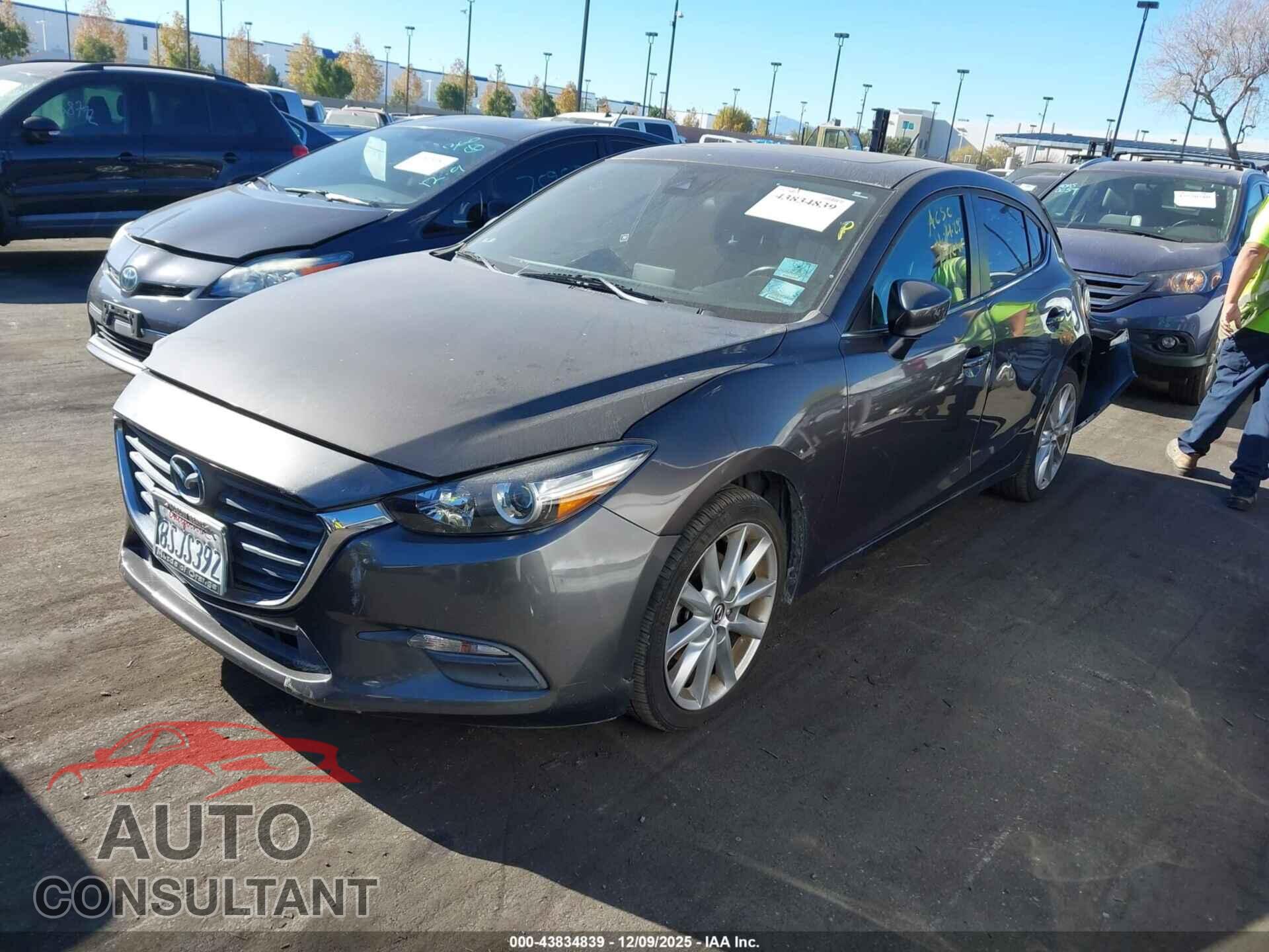 MAZDA MAZDA3 2017 - 3MZBN1L33HM150194
