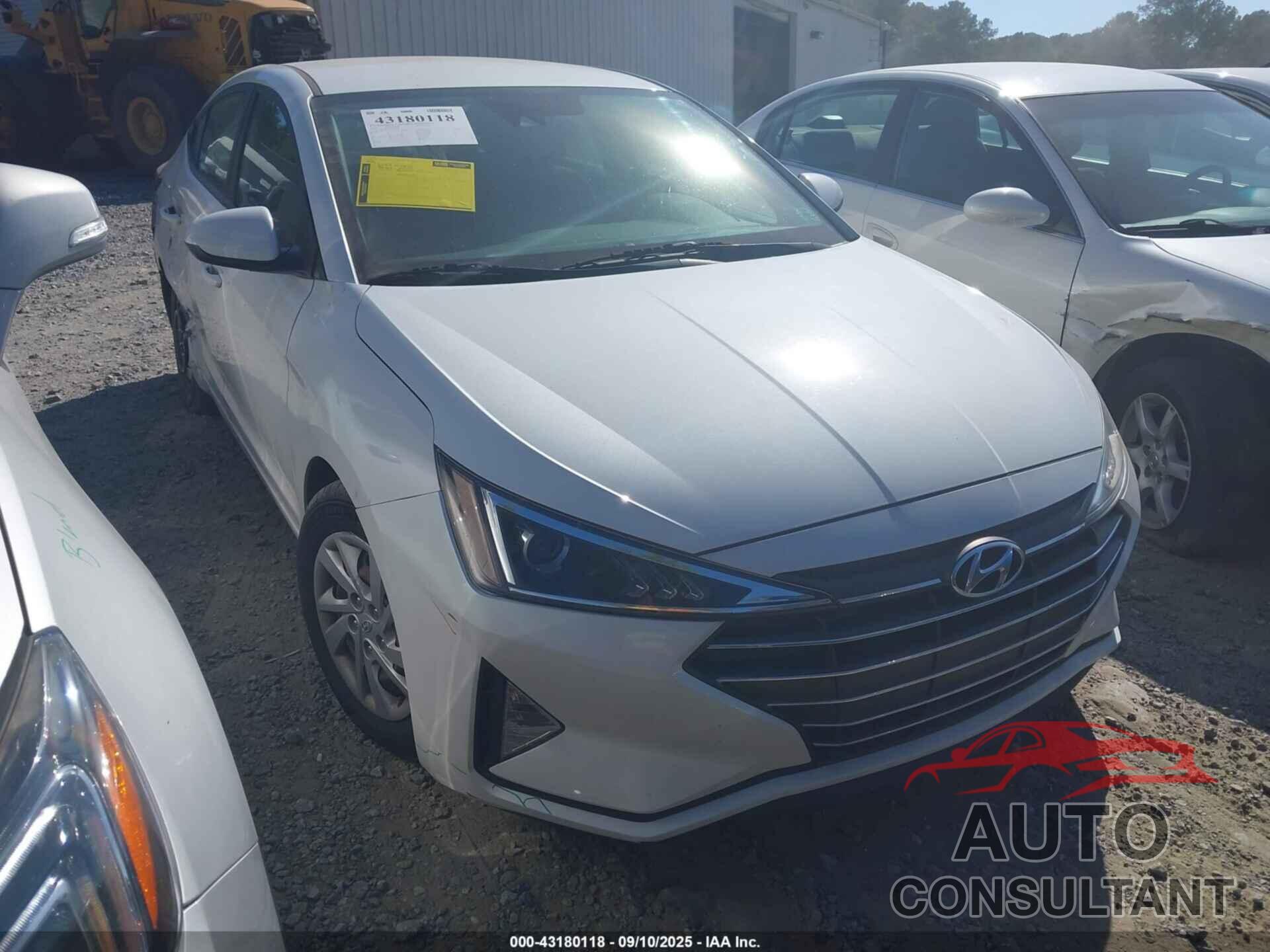 HYUNDAI ELANTRA 2020 - 5NPD74LF5LH581586