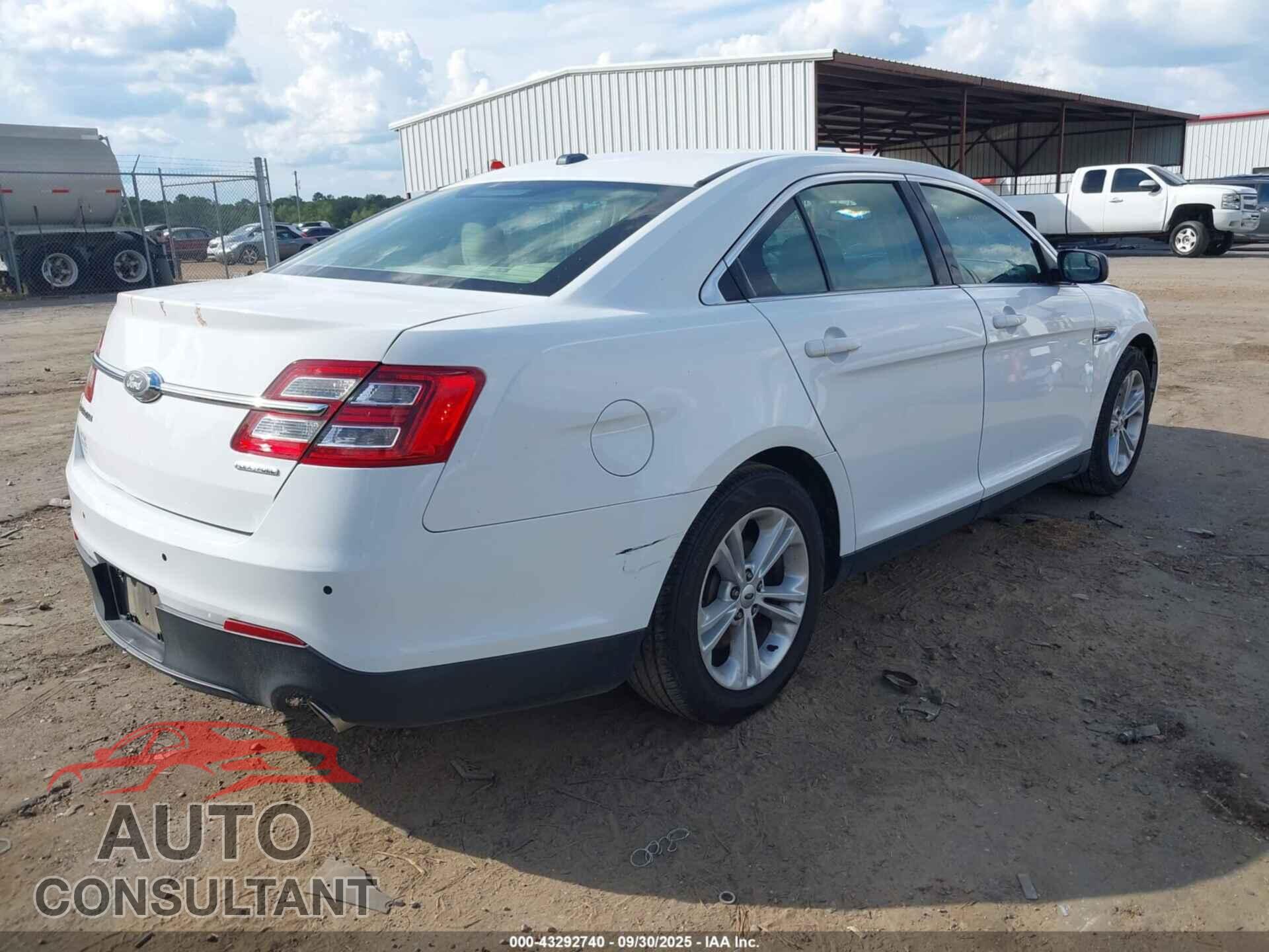 FORD TAURUS 2016 - 1FAHP2D89GG133633