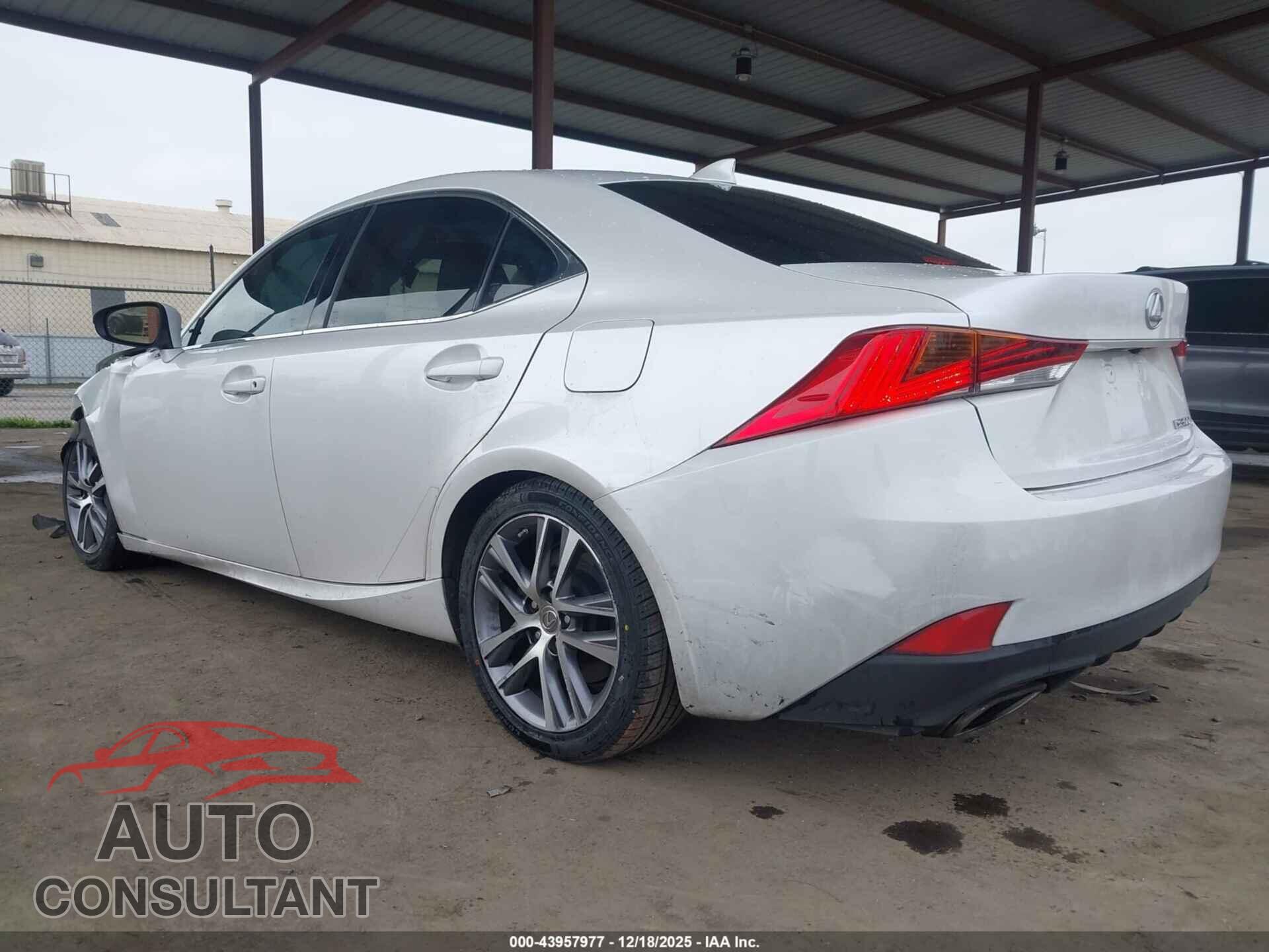 LEXUS IS 300 2019 - JTHBA1D24K5094864