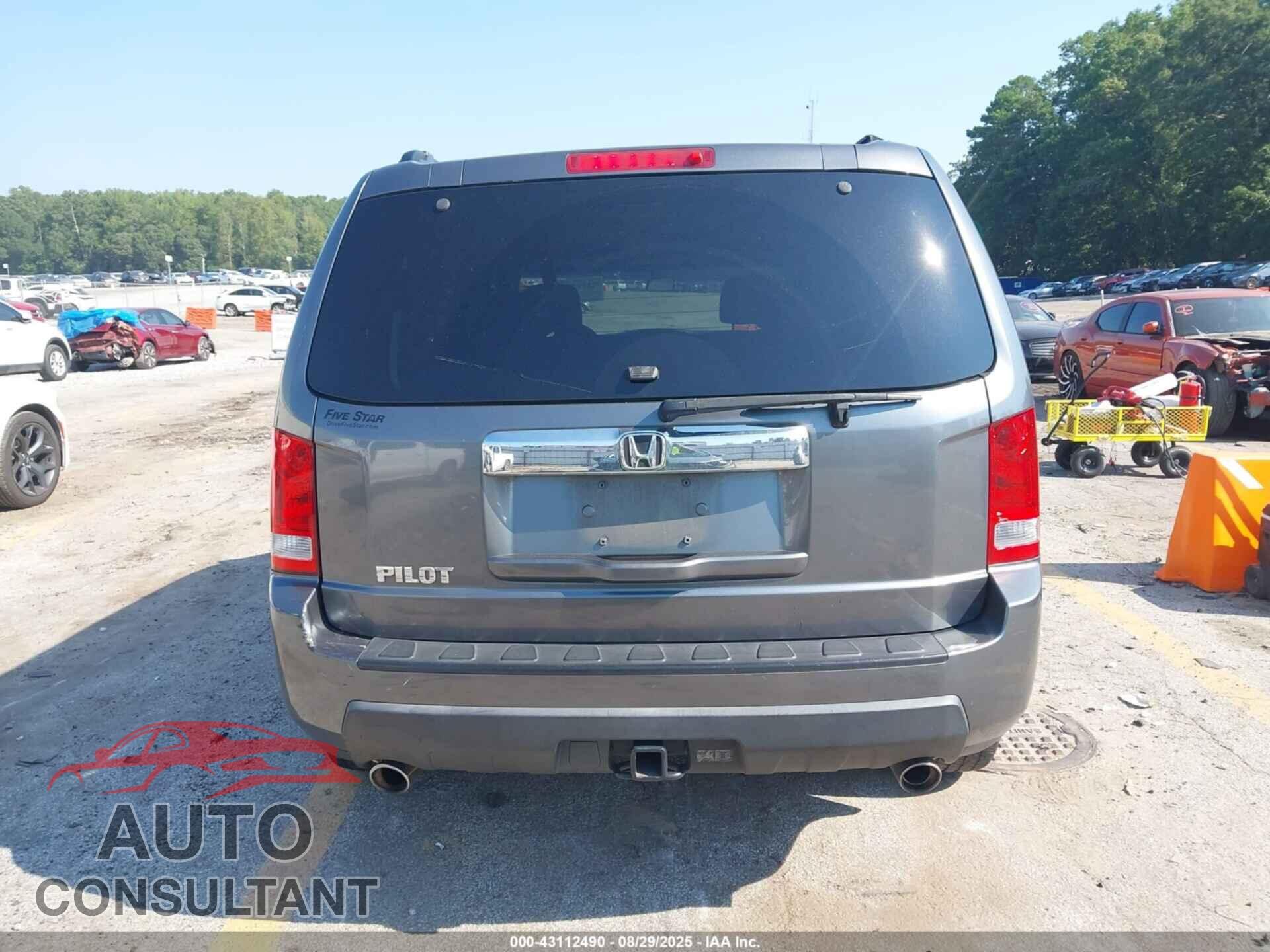 HONDA PILOT 2011 - 5FNYF3H47BB018171