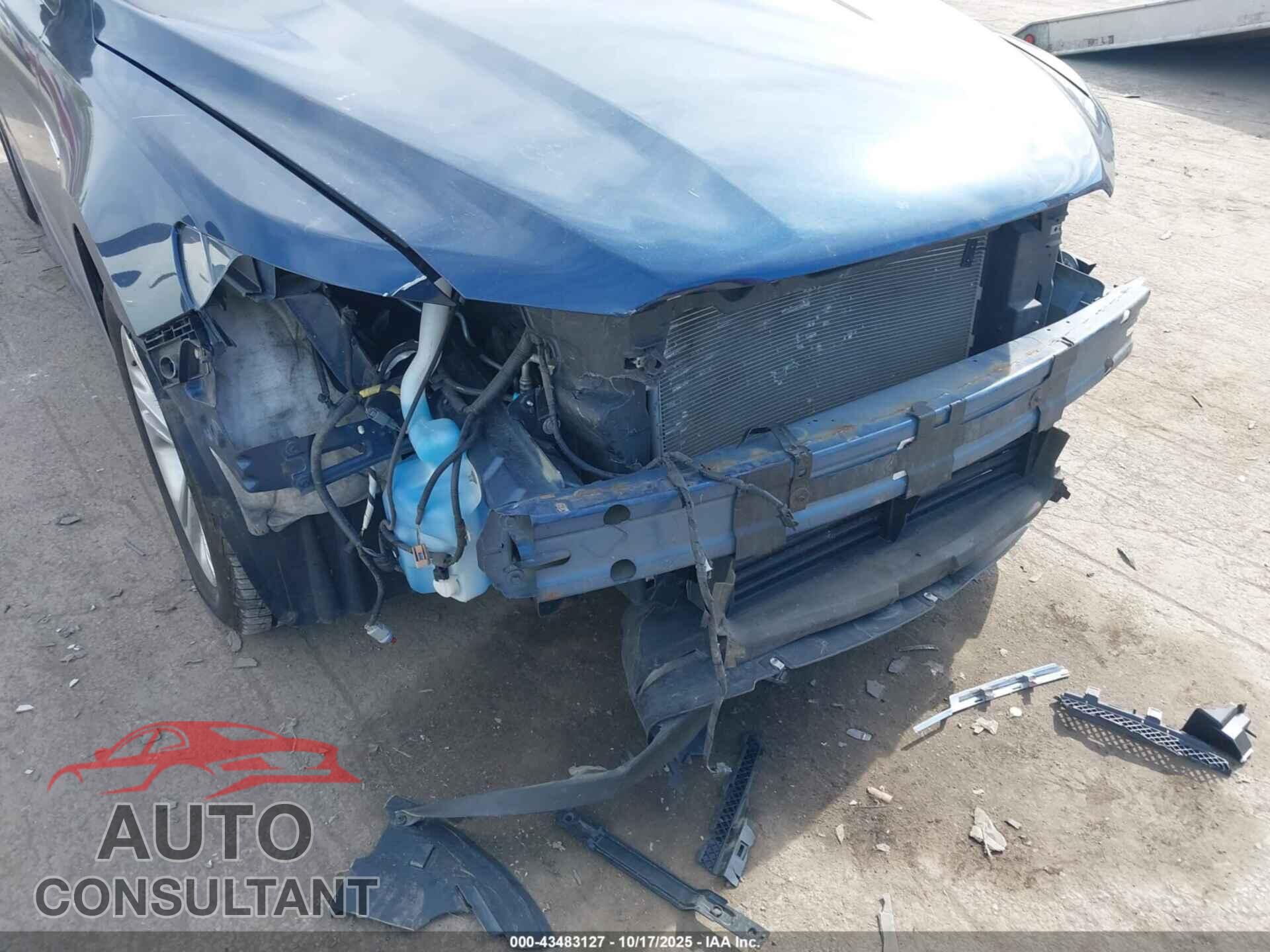 FORD TAURUS 2017 - 1FAHP2E81HG133111