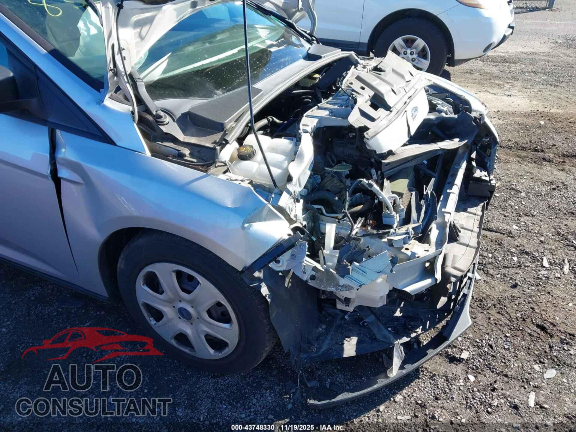 FORD FOCUS 2016 - 1FADP3E29GL389986