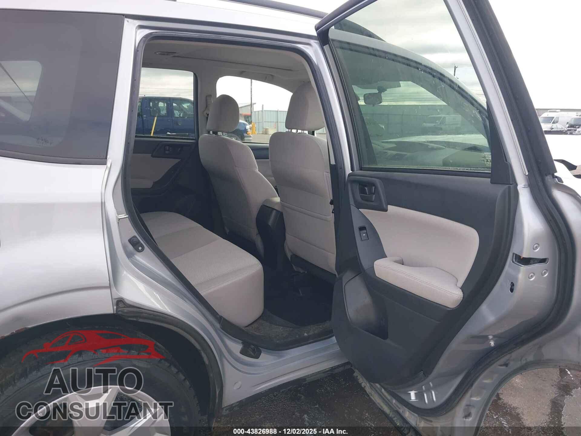 SUBARU FORESTER 2015 - JF2SJADC7FH842328