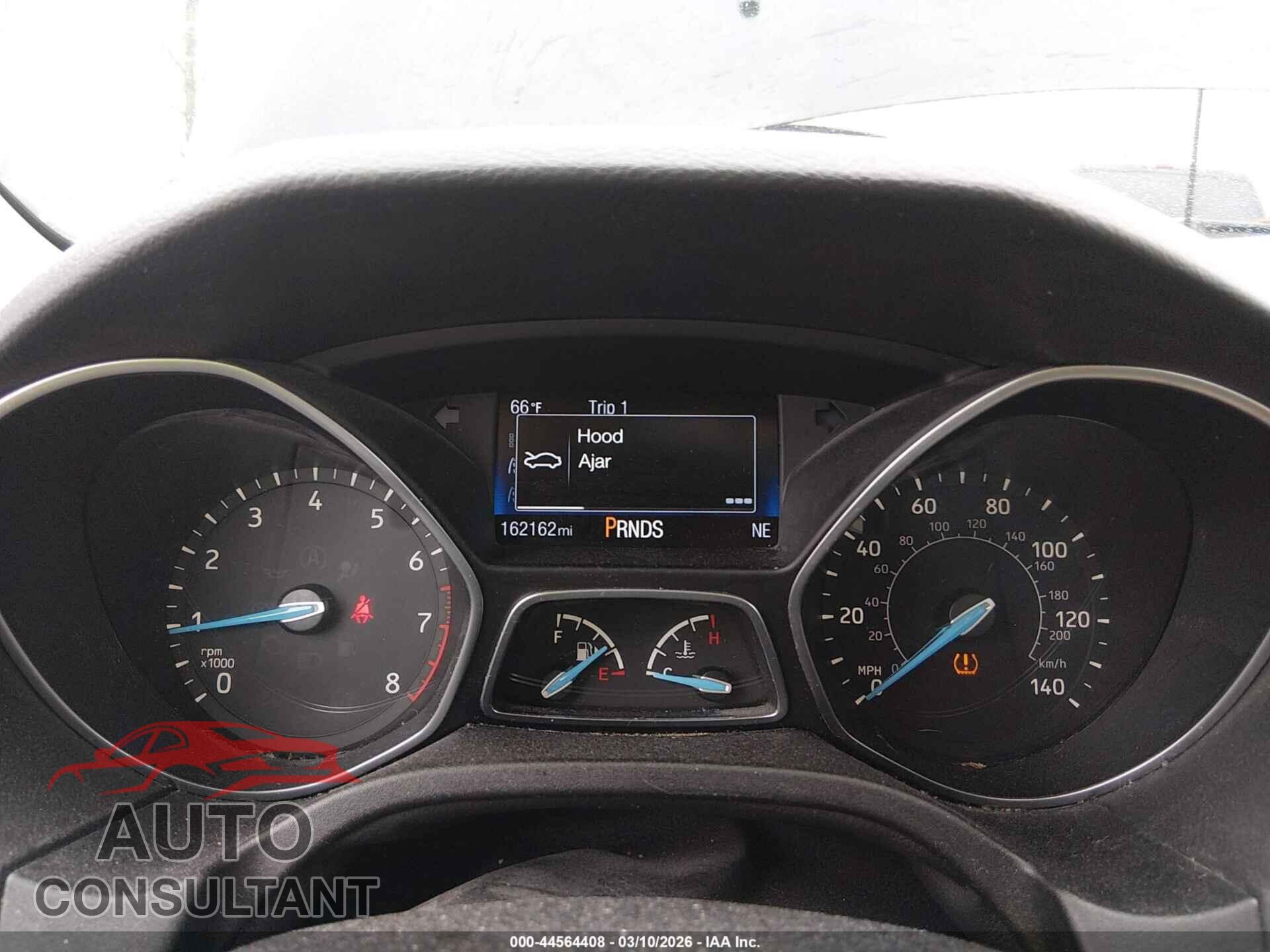 FORD FOCUS 2016 - 1FADP3J27GL324270