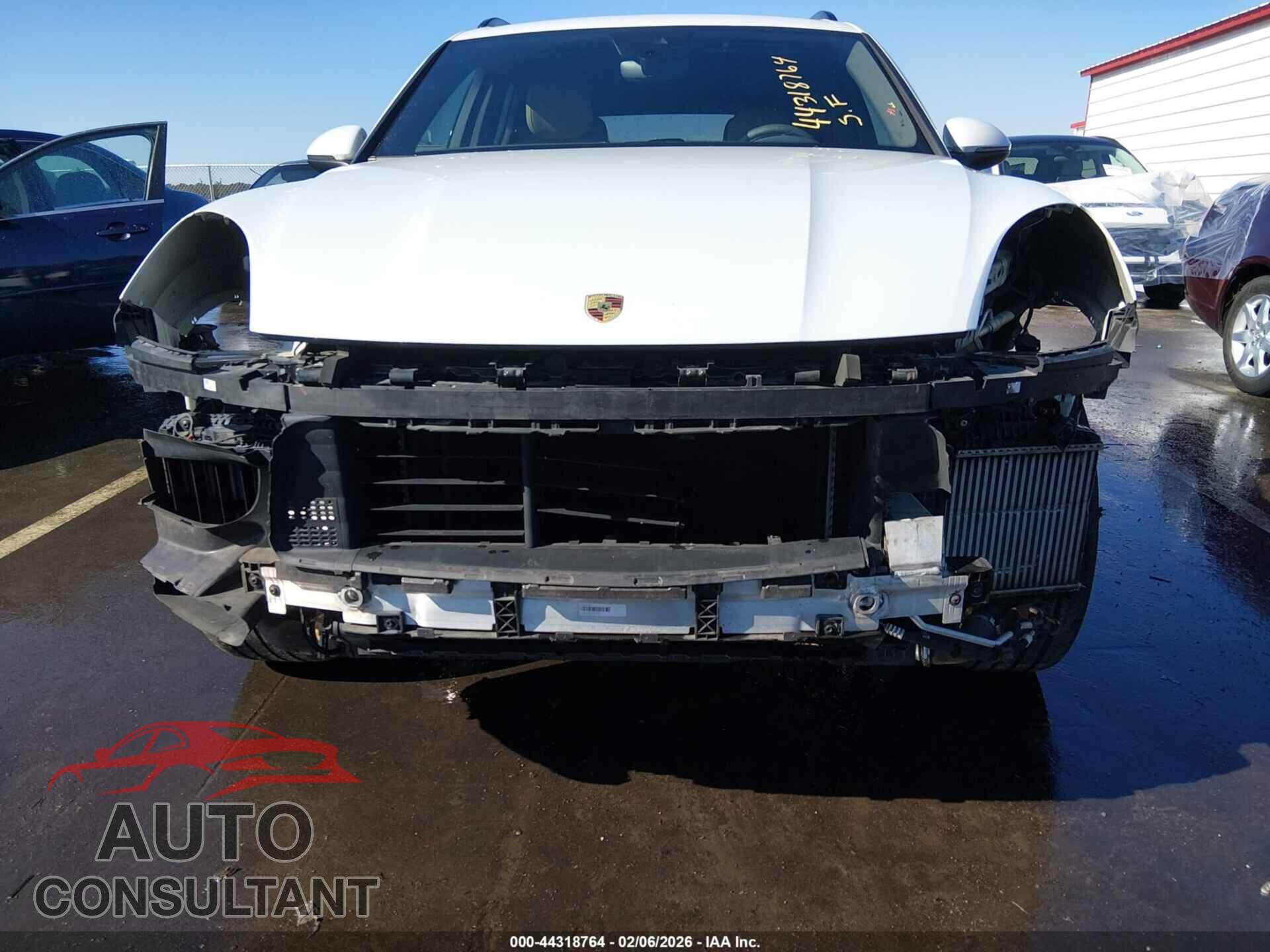 PORSCHE CAYENNE 2019 - WP1AA2AY1KDA10421
