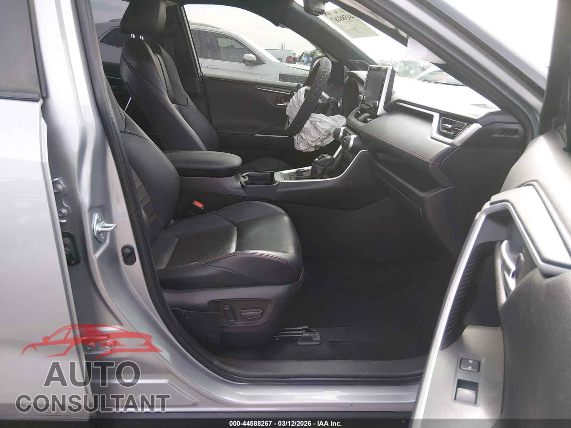 TOYOTA RAV4 PRIME 2021 - JTMFB3FVXMD063310