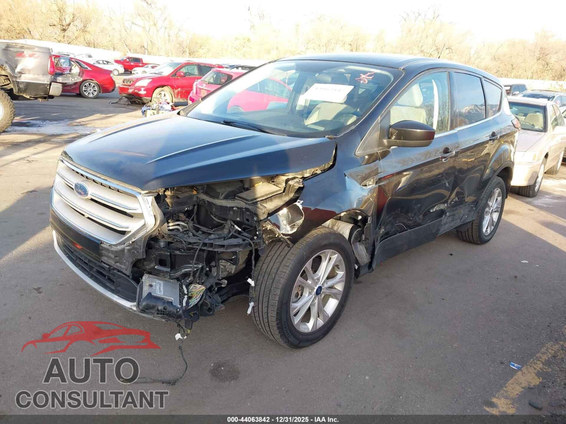 FORD ESCAPE 2019 - 1FMCU0G92KUB12246