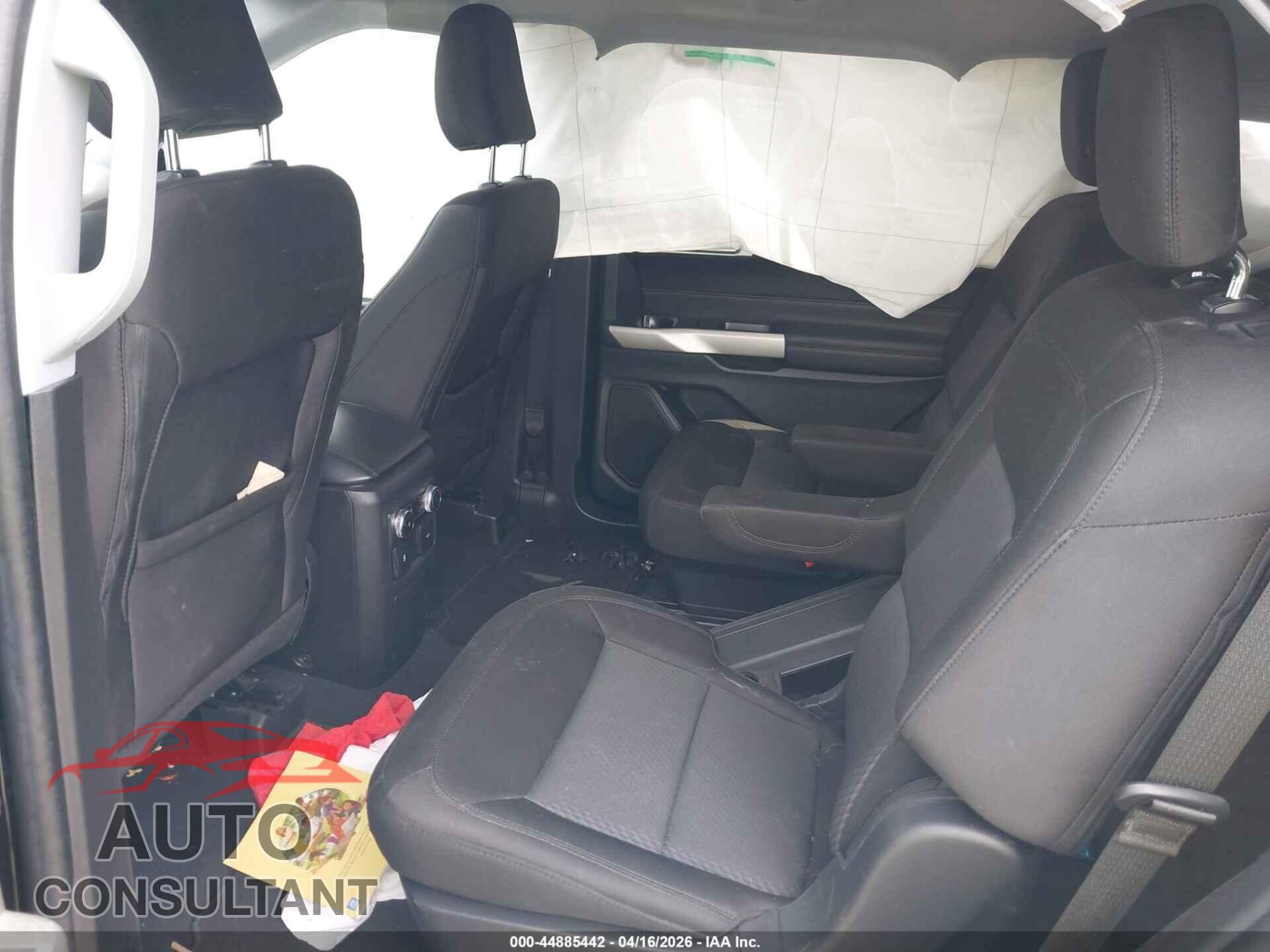 FORD EXPLORER 2023 - 1FMSK7DHXPGA44595