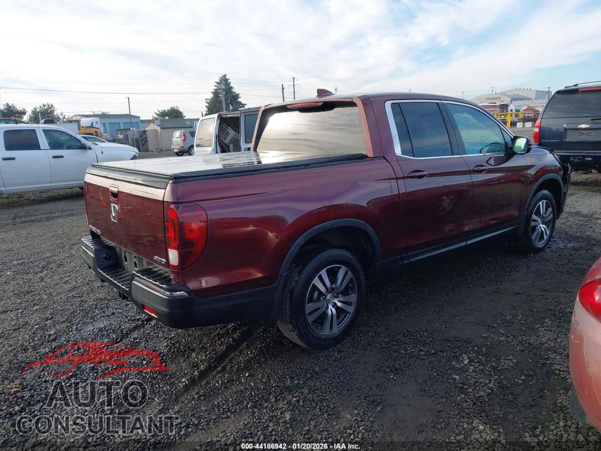 HONDA RIDGELINE 2017 - 5FPYK3F46HB021383
