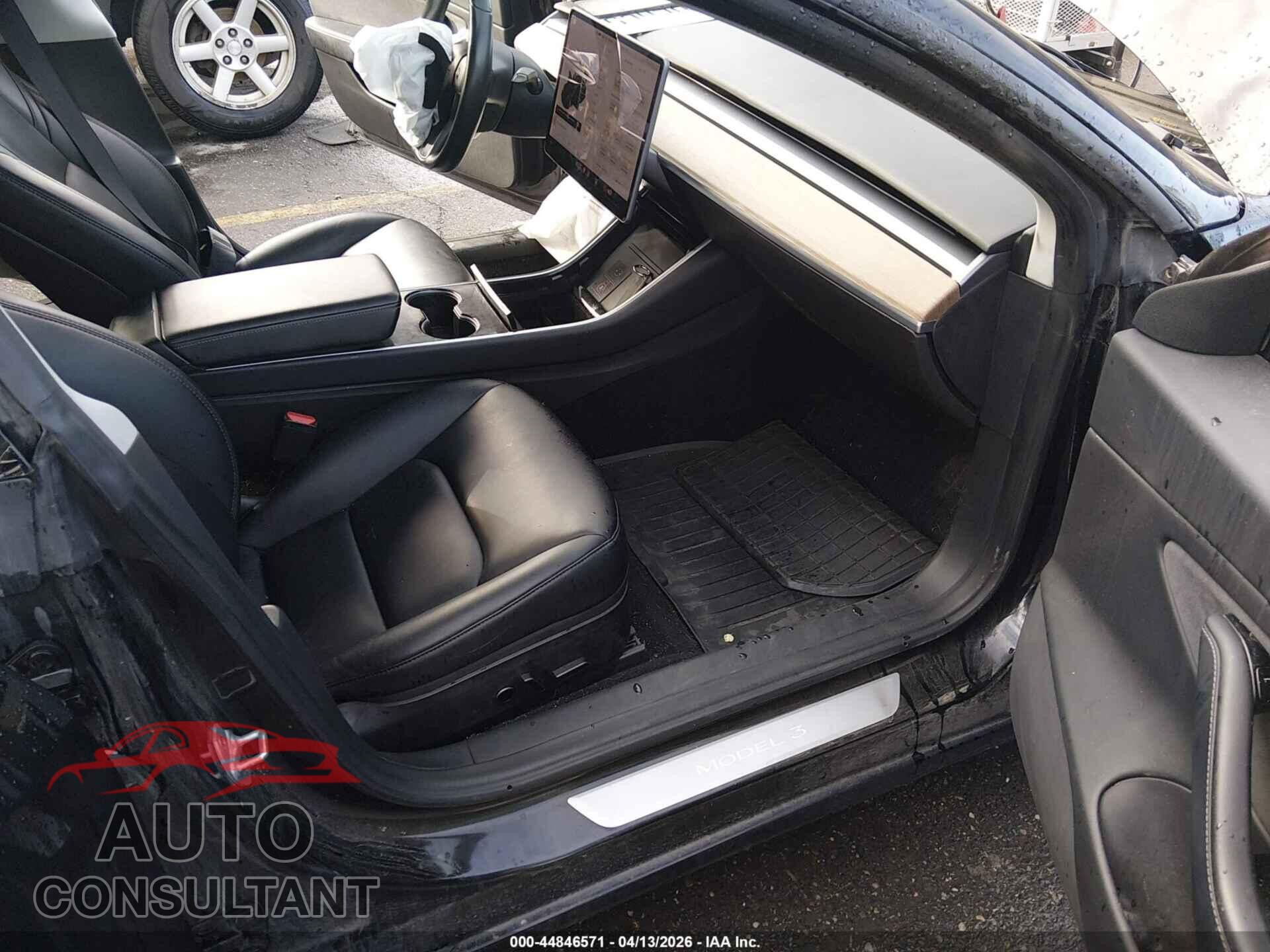 TESLA MODEL 3 2018 - 5YJ3E1EB9JF148228
