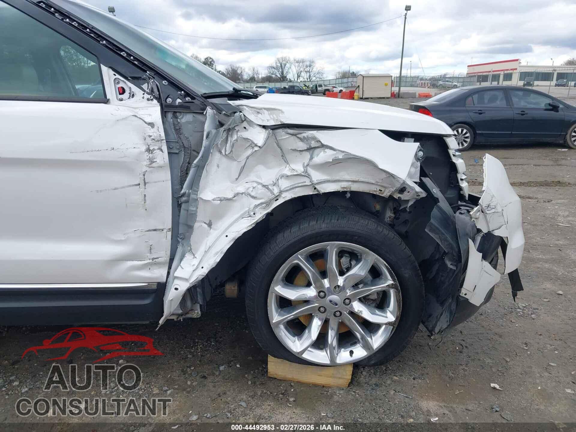 FORD EXPLORER 2015 - 1FM5K7F82FGA31445