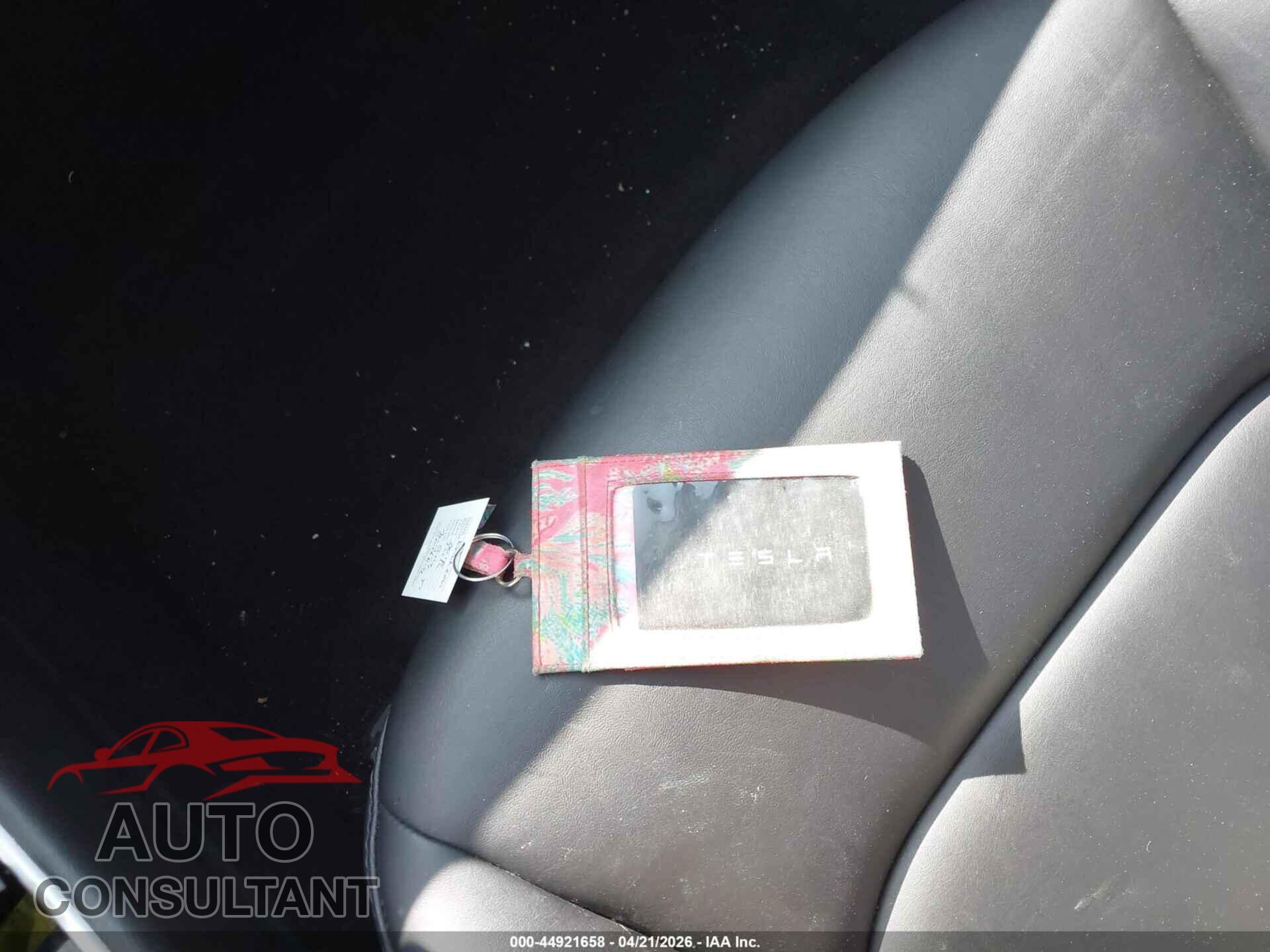 TESLA MODEL 3 2018 - 5YJ3E1EB8JF180958