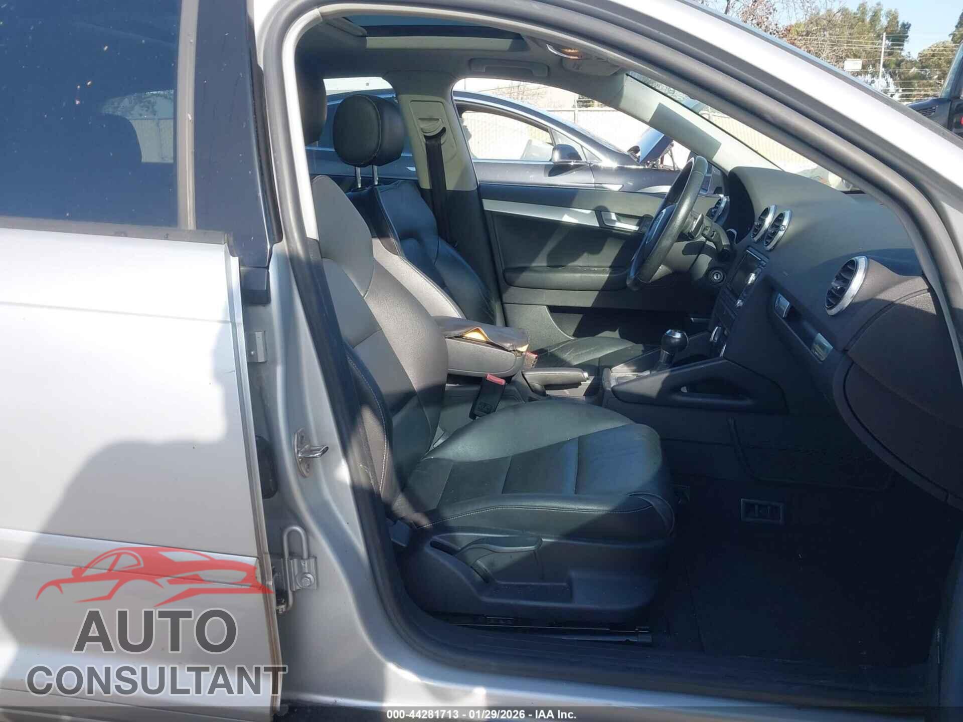 AUDI A3 2011 - WAUKJAFMXBA028663