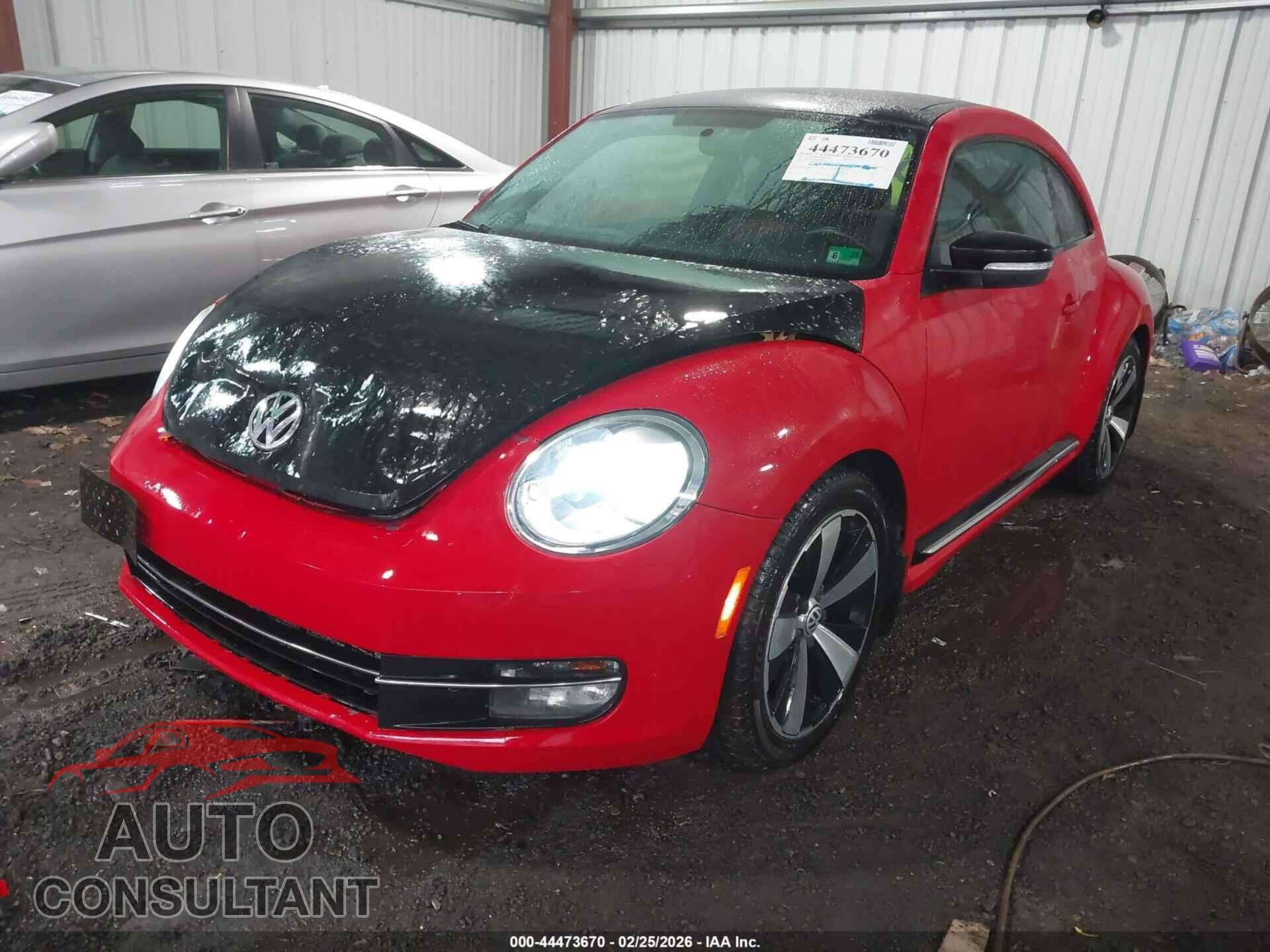 VOLKSWAGEN BEETLE 2012 - 3VWVA7AT9CM643045