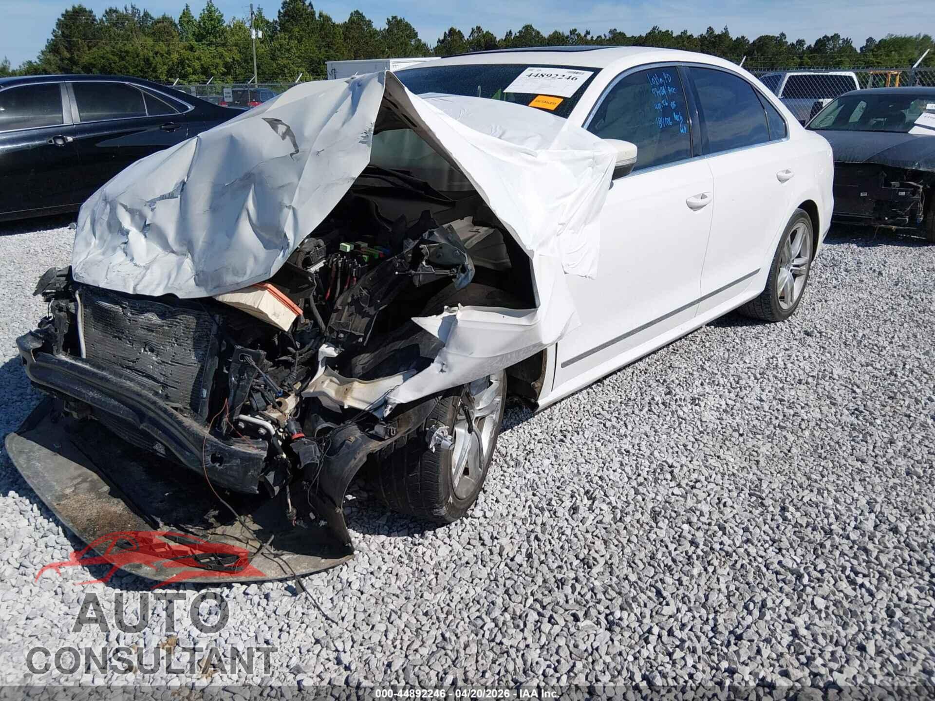 VOLKSWAGEN PASSAT 2014 - 1VWCN7A39EC114744