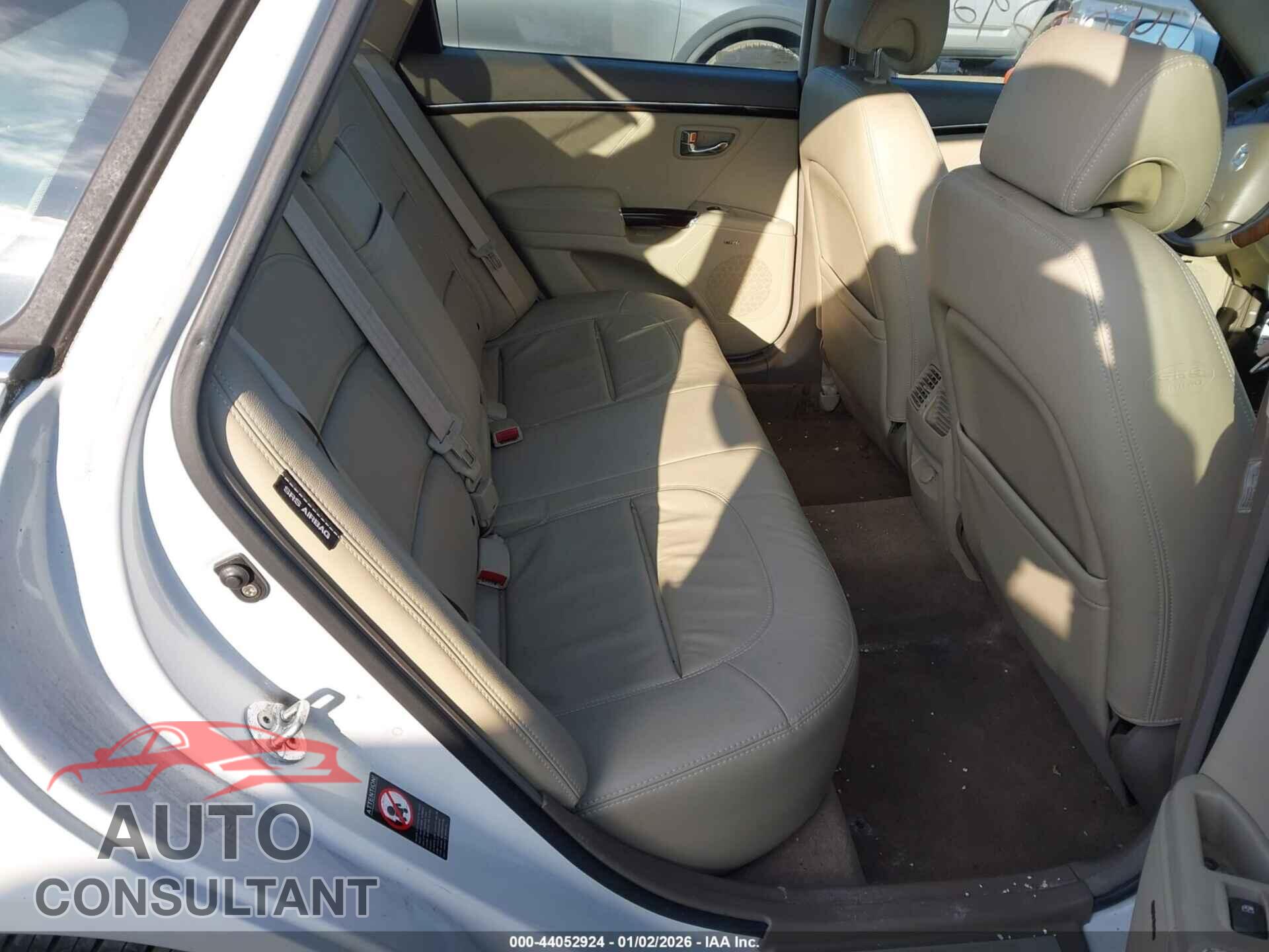 HYUNDAI AZERA 2011 - KMHFC4DFXBA537247