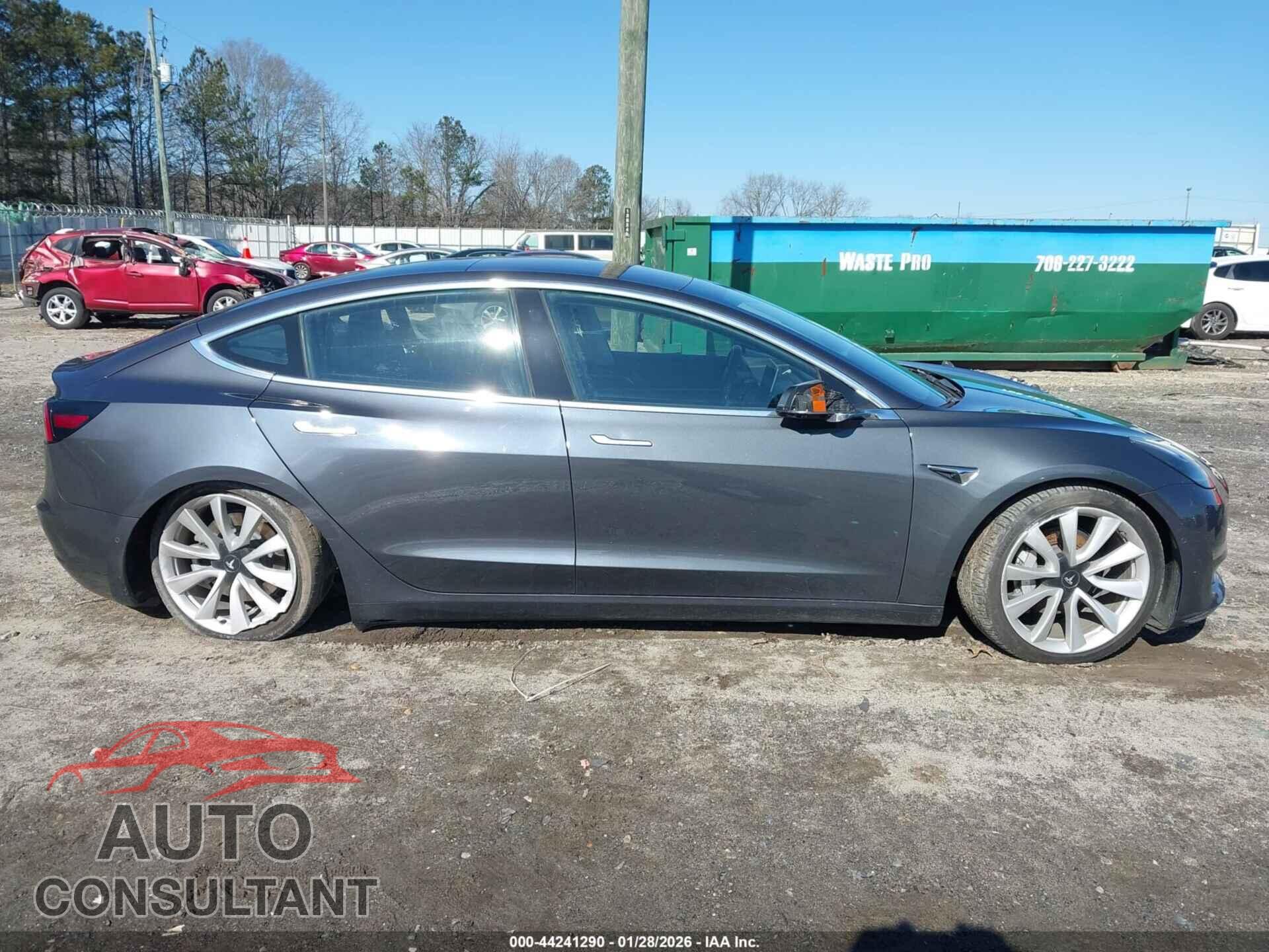 TESLA MODEL 3 2018 - 5YJ3E1EBXJF064077