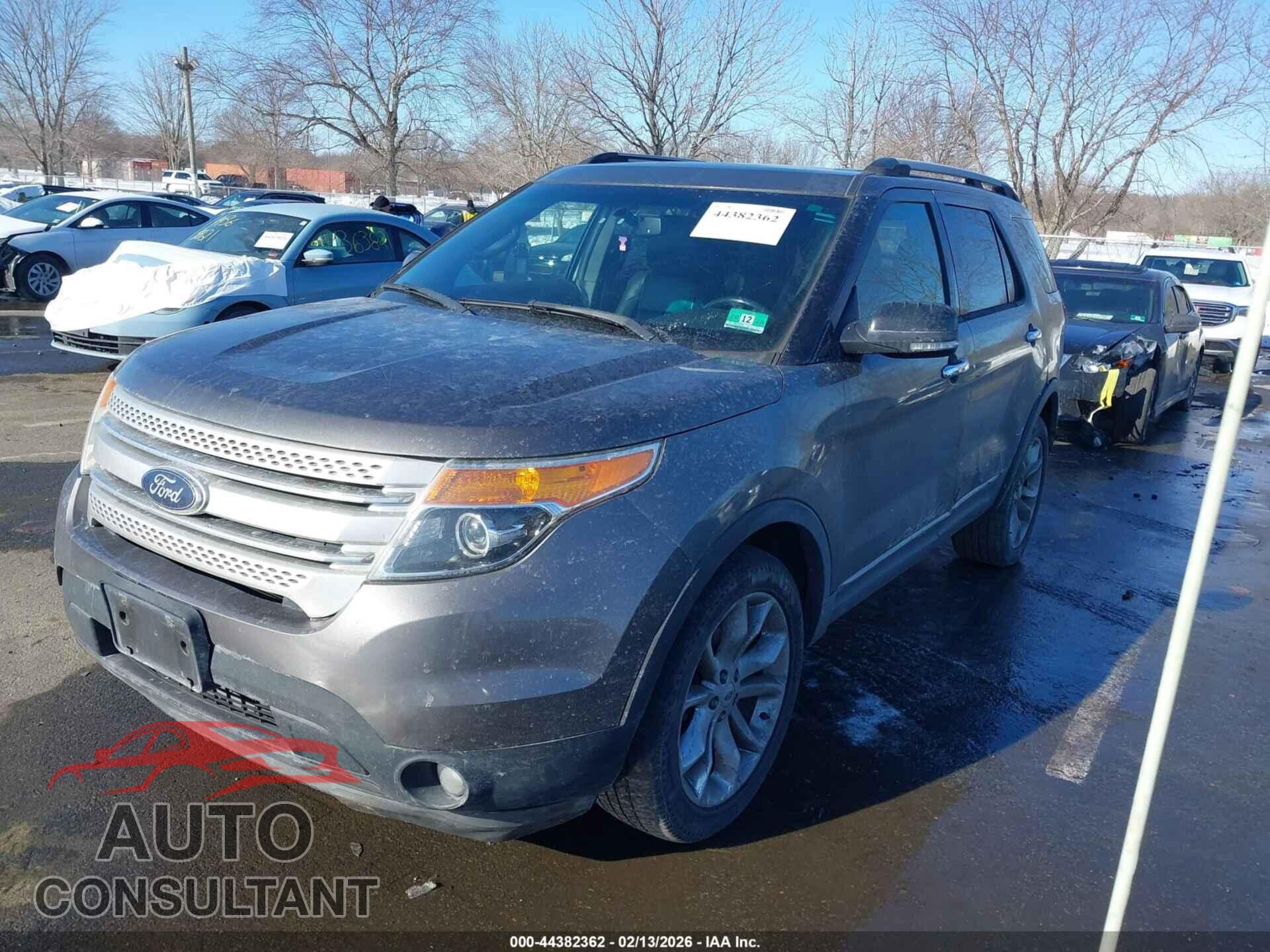 FORD EXPLORER 2013 - 1FM5K8D85DGB11165