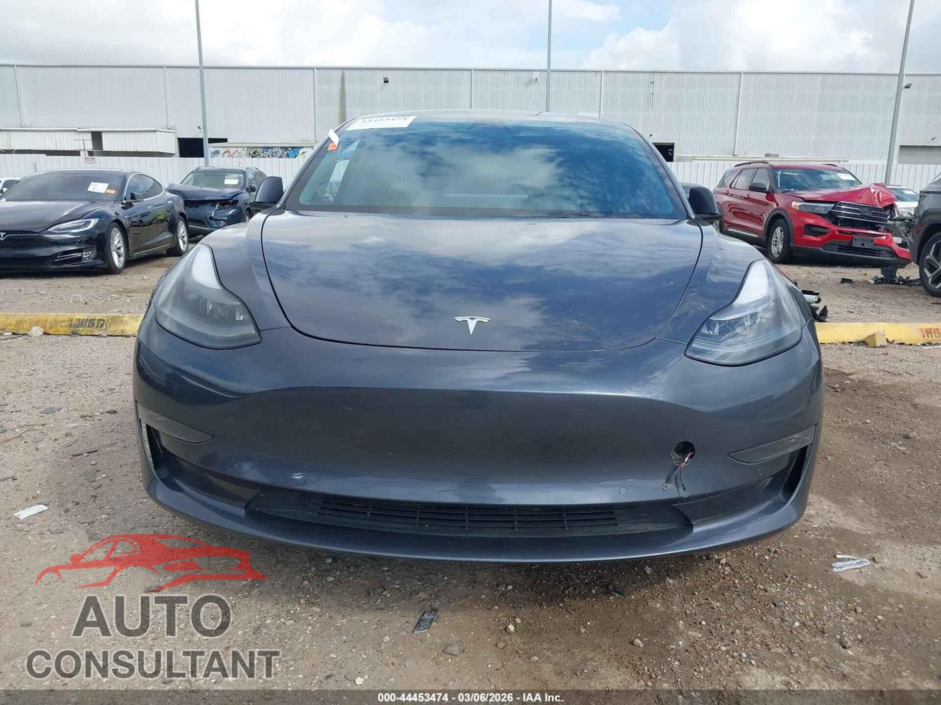 TESLA MODEL 3 2022 - 5YJ3E1EB3NF257421
