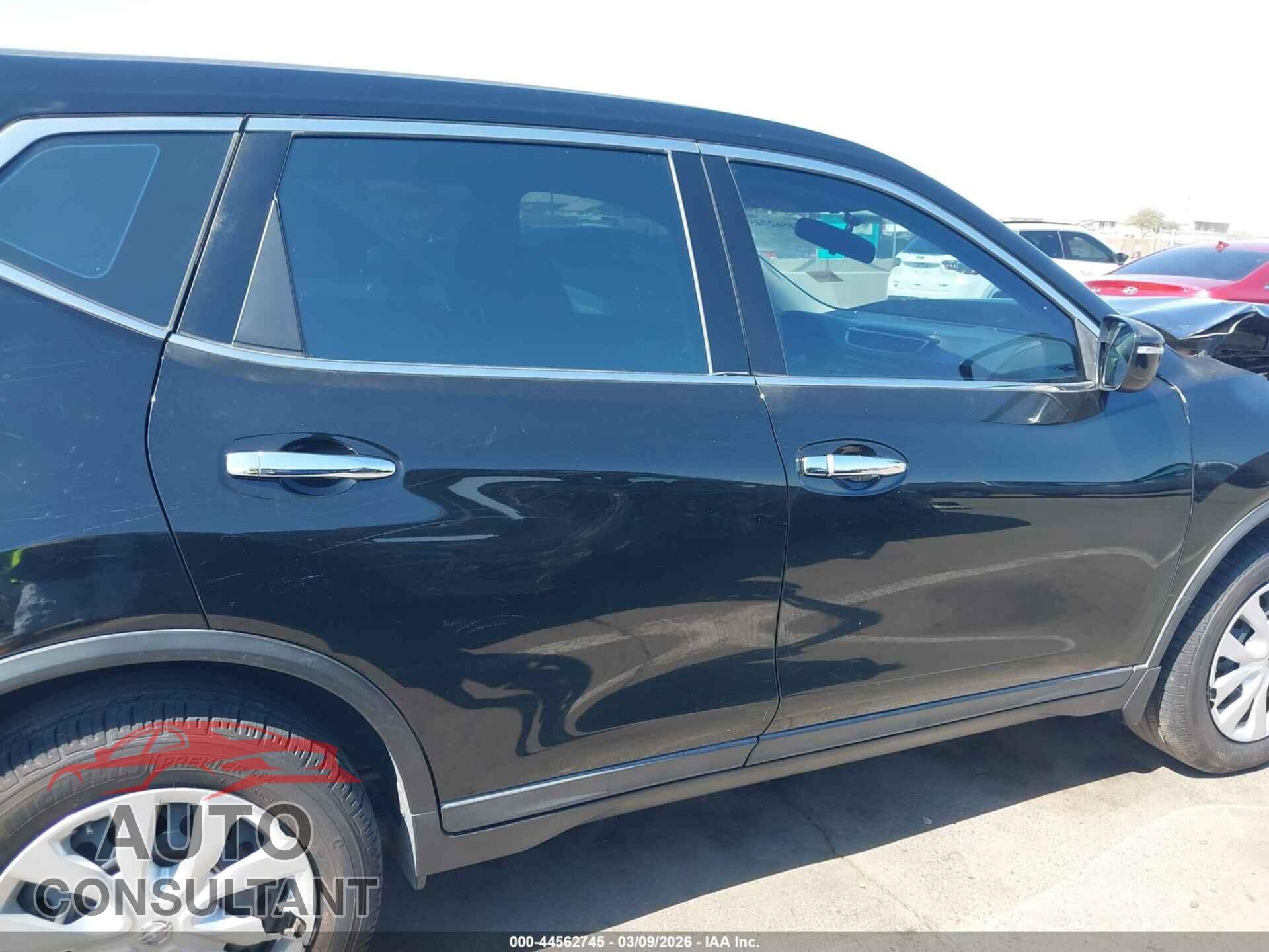 NISSAN ROGUE 2015 - KNMAT2MT7FP559945